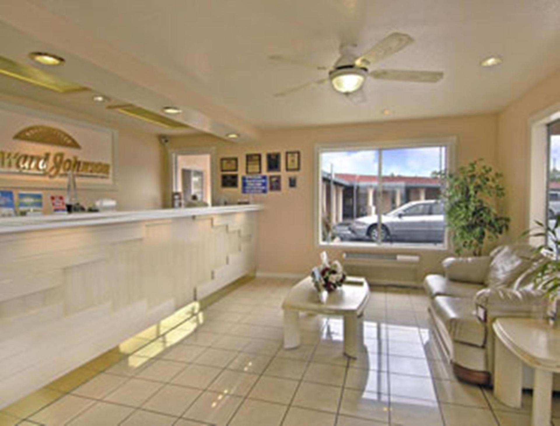 Howard Johnson by Wyndham Modesto Ceres photo 23