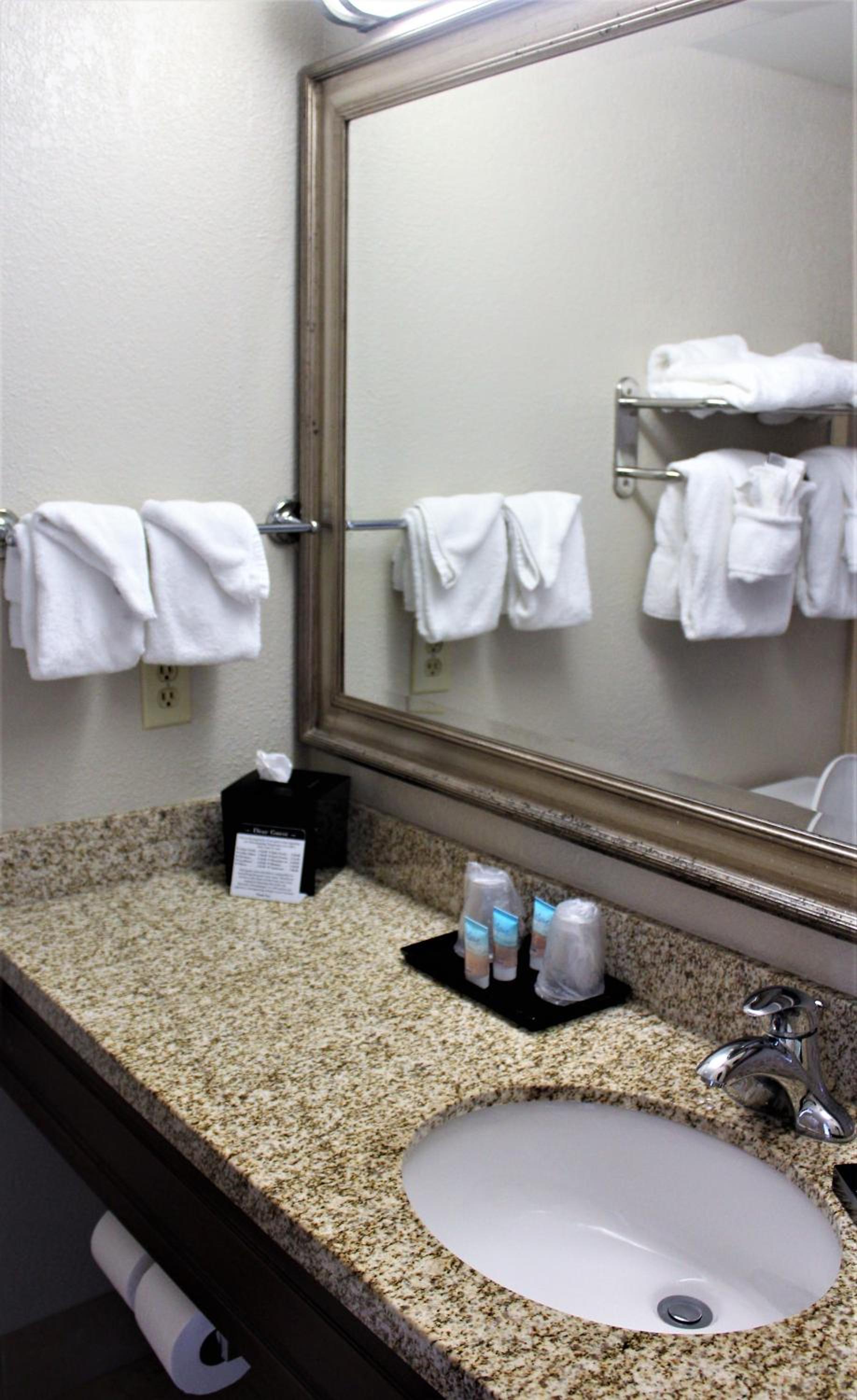 Aqua Beach Inn photo 17