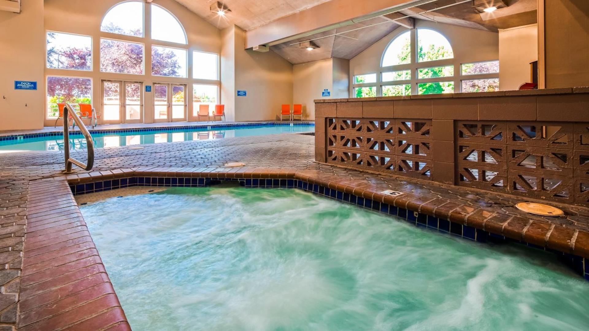 Best Western Plus Mill Creek Inn photo 46