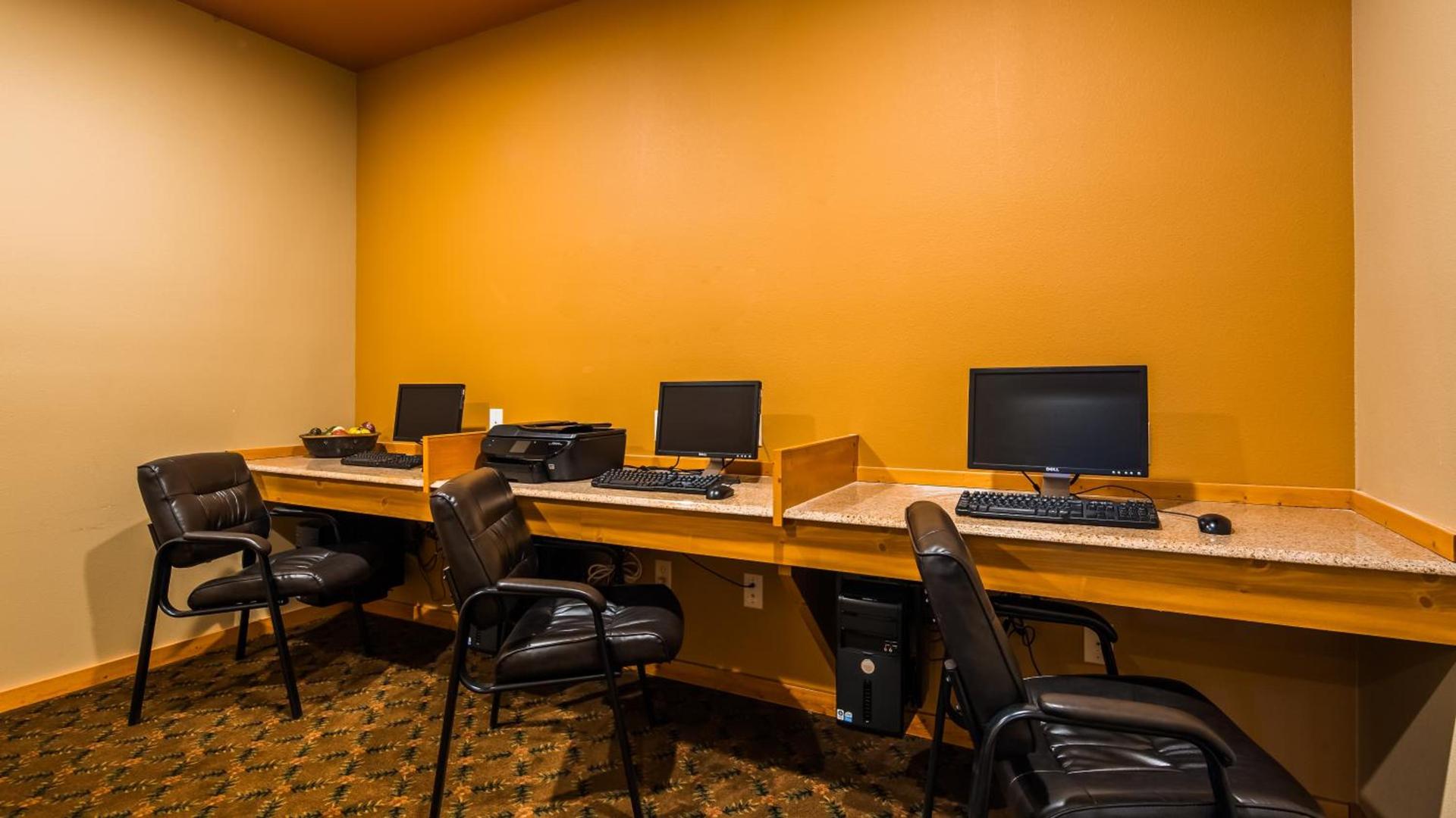 BEST WESTERN PLUS Hartford Lodge photo 12