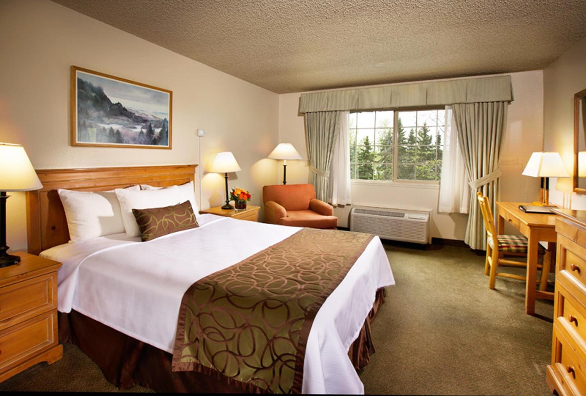 Coast Inn at Lake Hood photo 4