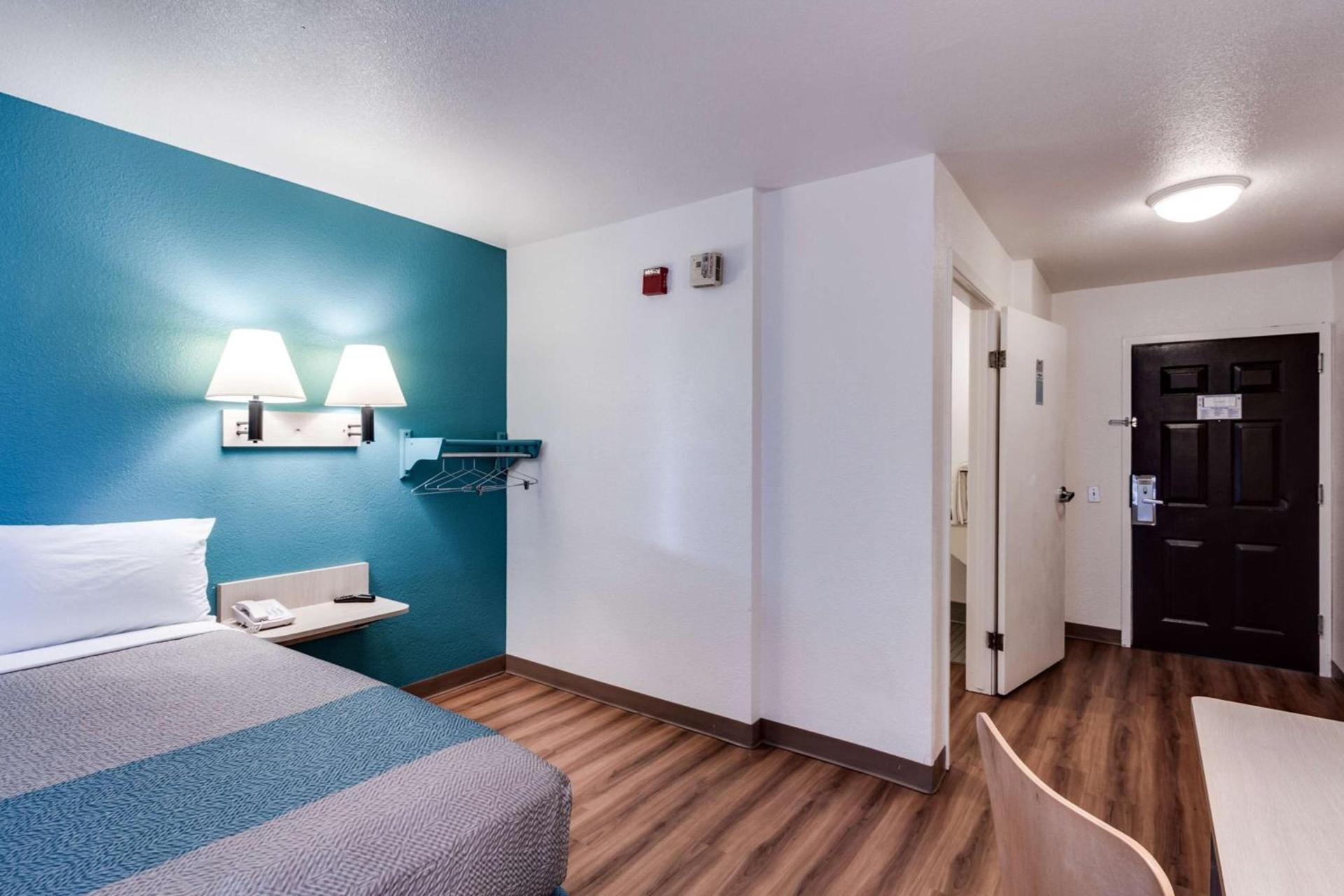 Motel 6-Spokane, WA - West photo 15