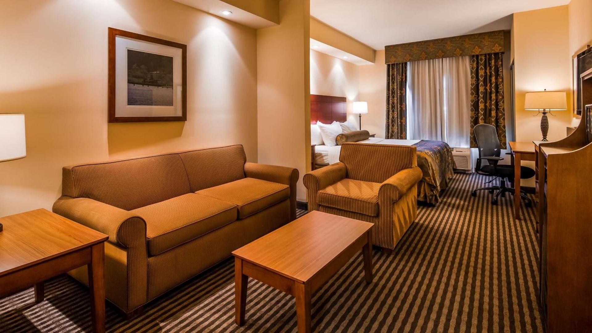 Best Western PLUS Westgate Inn and Suites photo 11