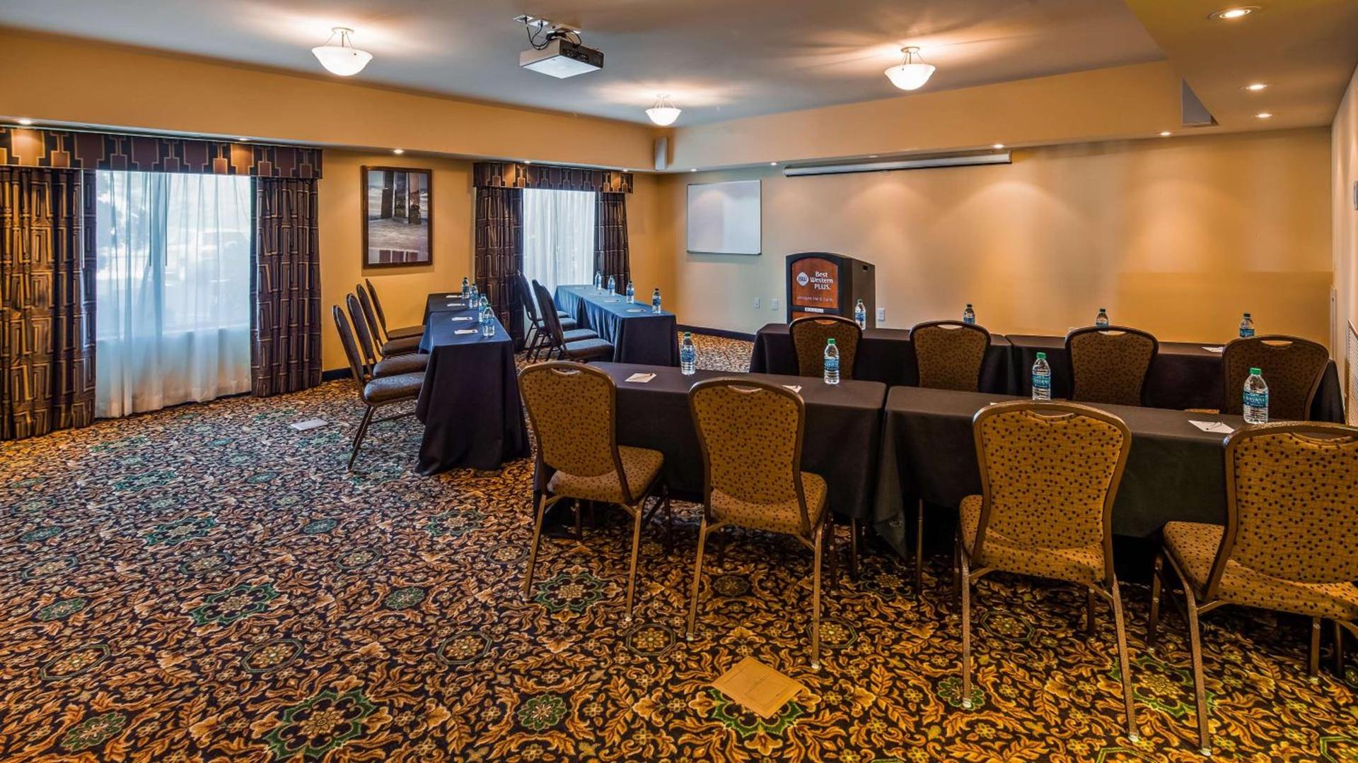 Best Western PLUS Westgate Inn and Suites photo 20