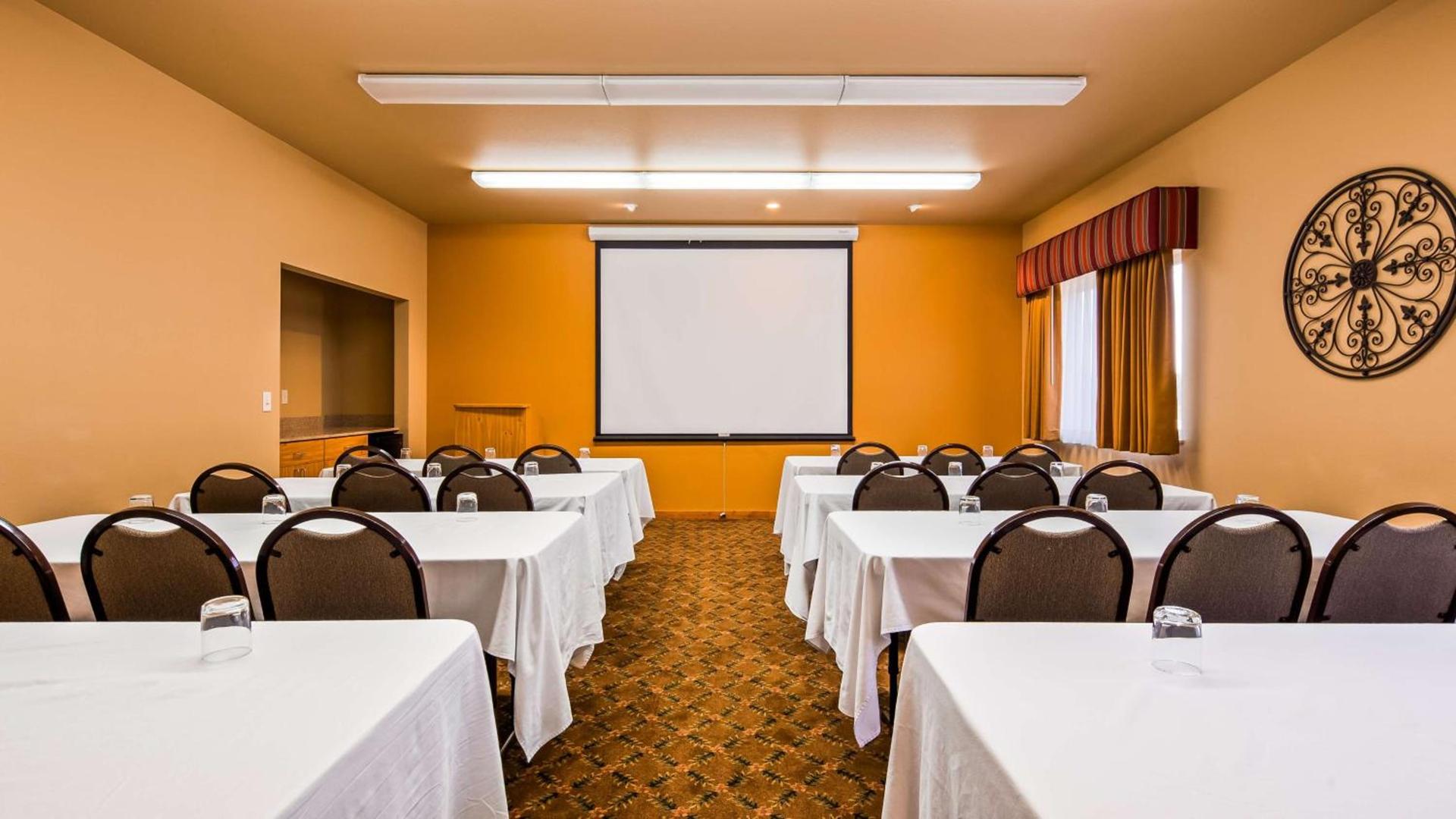 BEST WESTERN PLUS Hartford Lodge photo 4