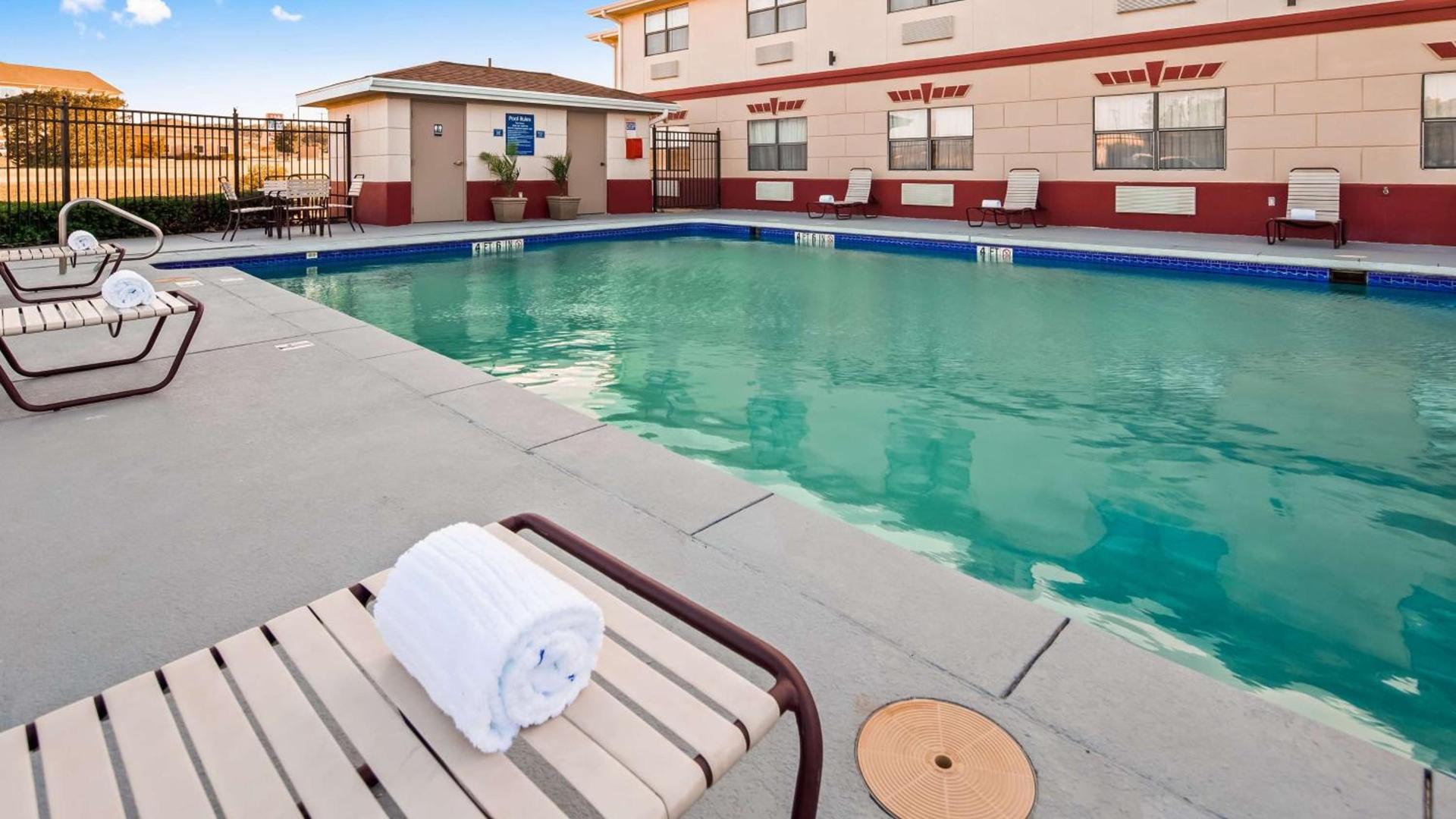 Best Western Inn & Suites photo 13