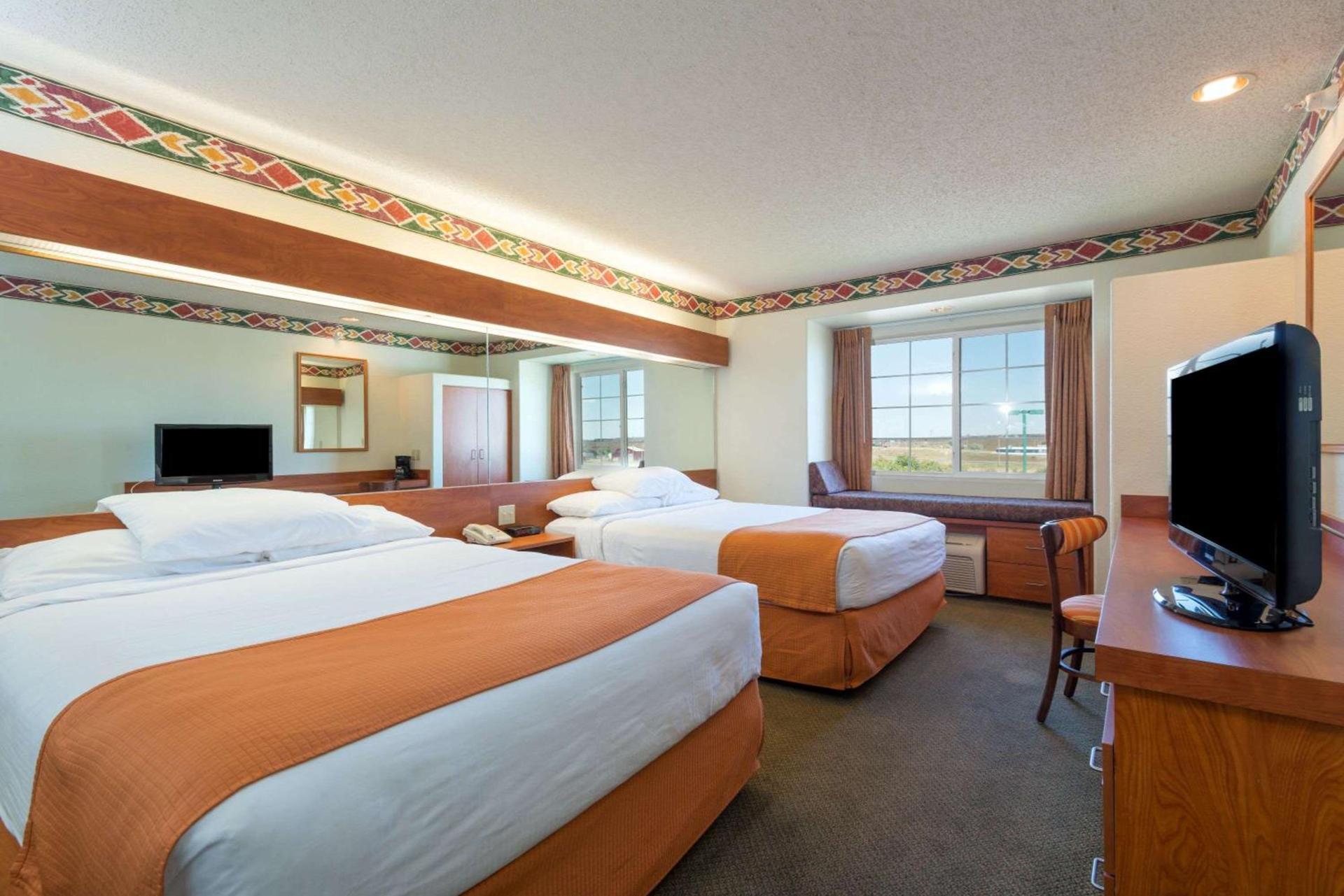 Microtel Inn and Suites Pueblo photo 8