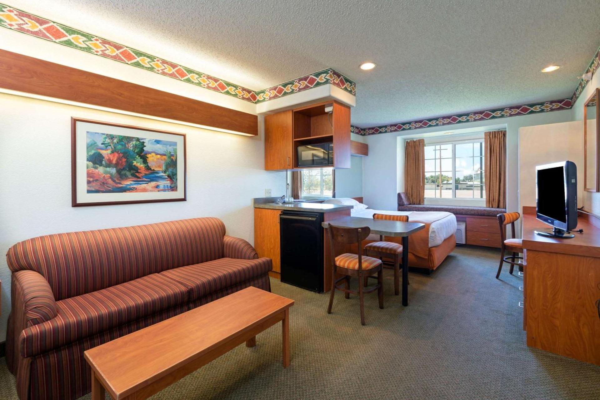 Microtel Inn and Suites Pueblo photo 16
