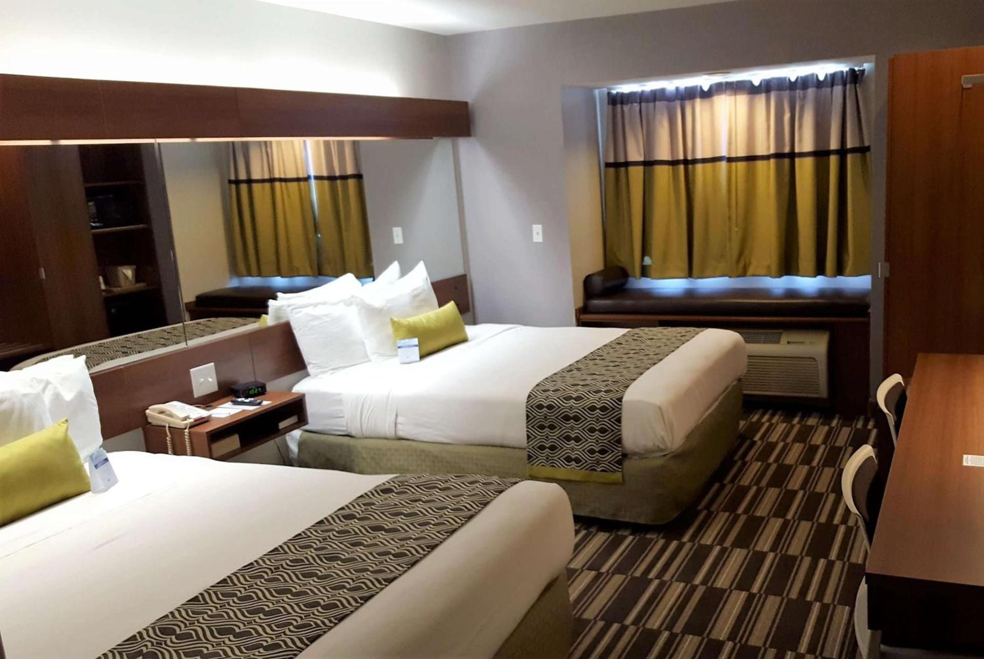 Microtel Inn & Suites by Wyndham Bellevue photo 15