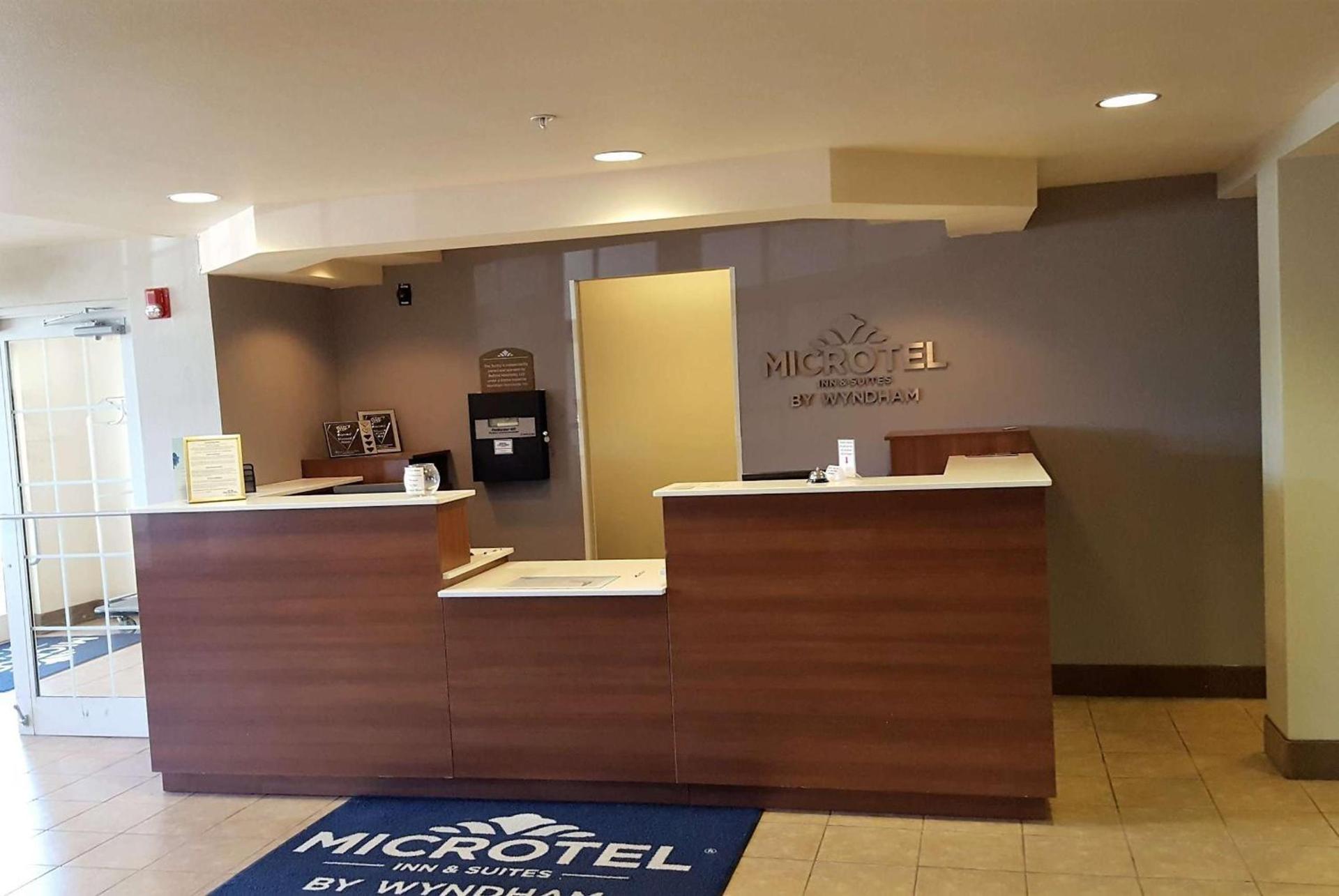 Microtel Inn & Suites by Wyndham Bellevue photo 16