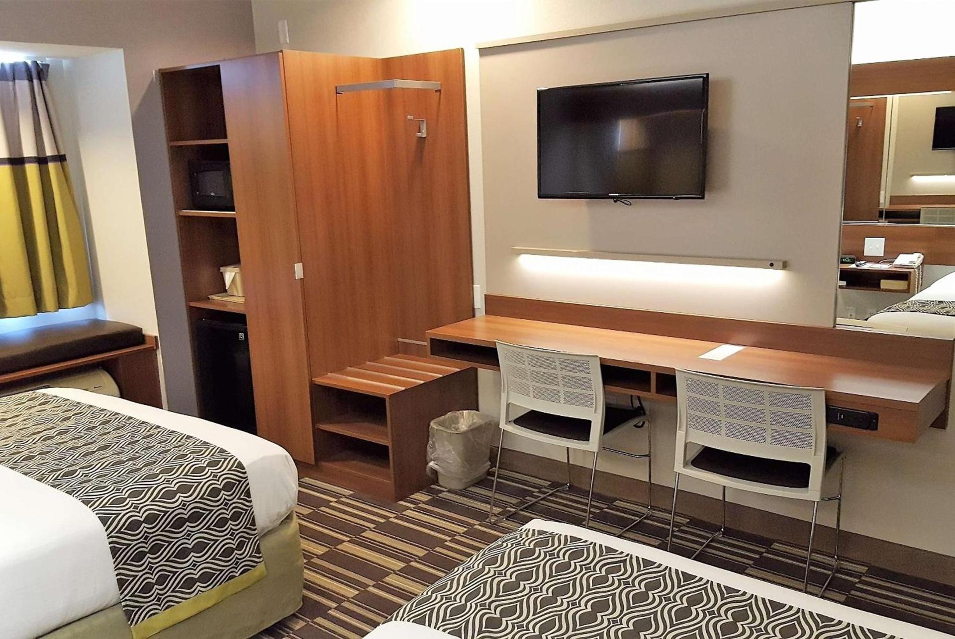 Microtel Inn & Suites by Wyndham Bellevue photo 19