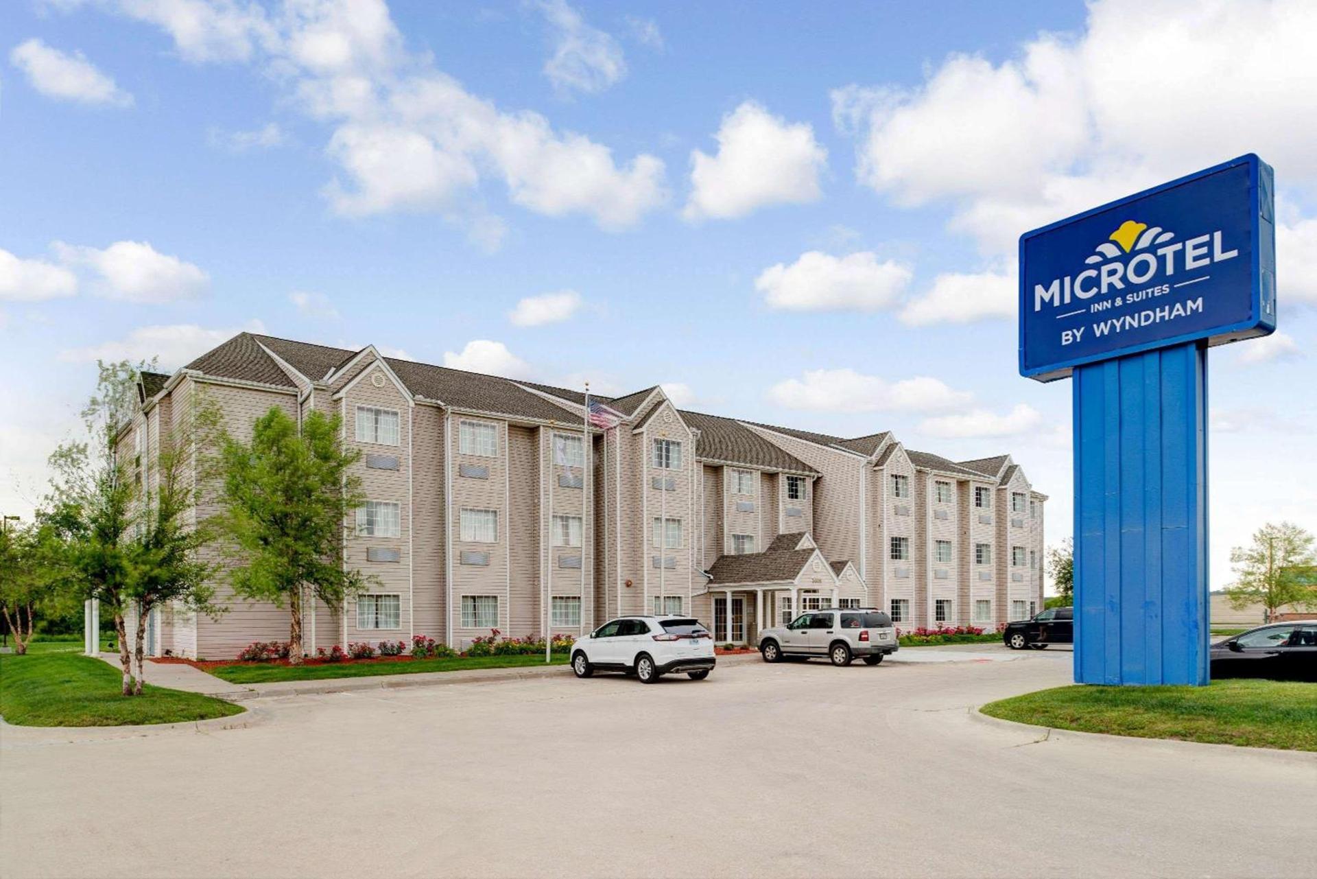 Microtel Inn & Suites by Wyndham Bellevue — hotel in Bellevue