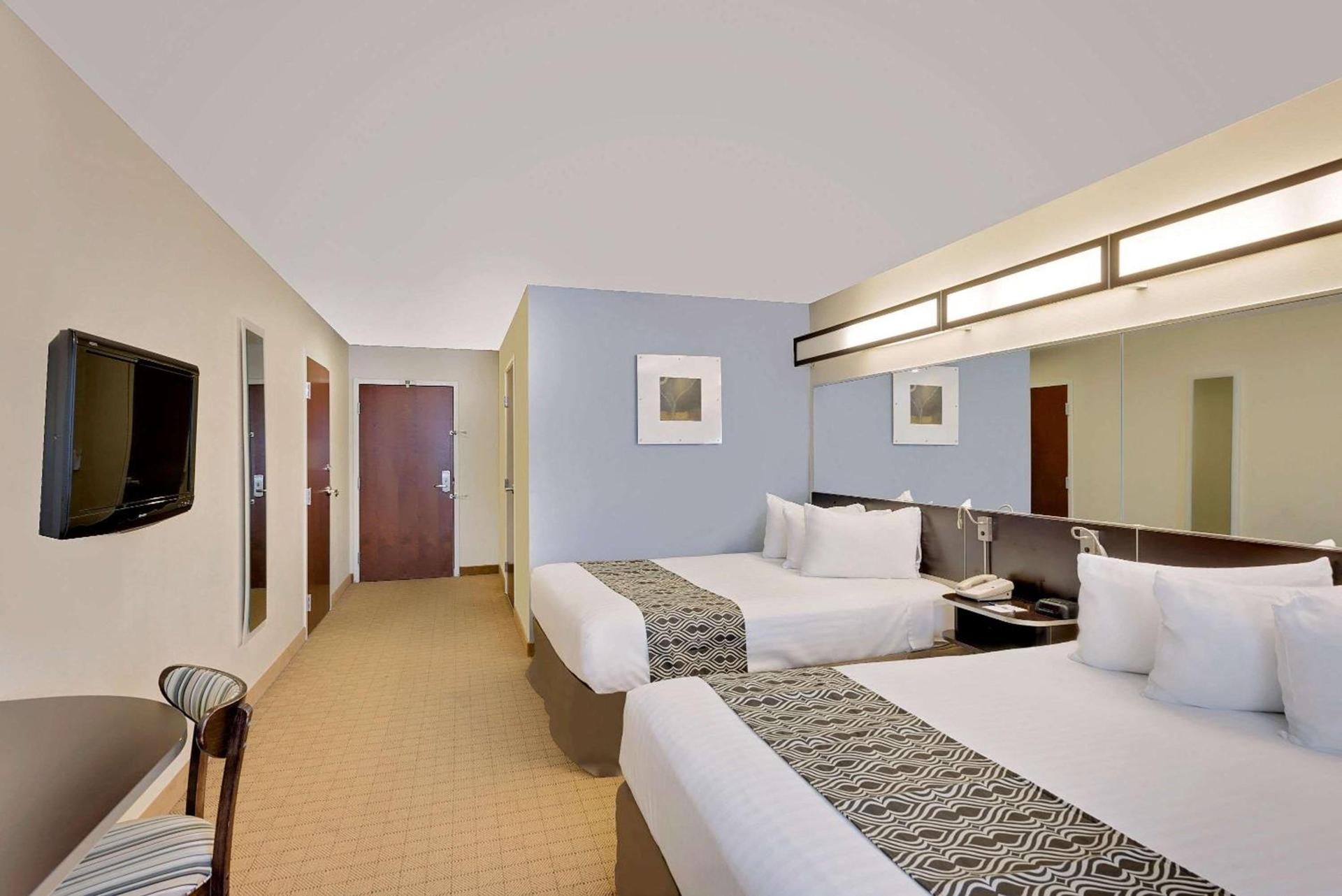 Microtel Inn and Suites by Wyndham - Geneva photo 34