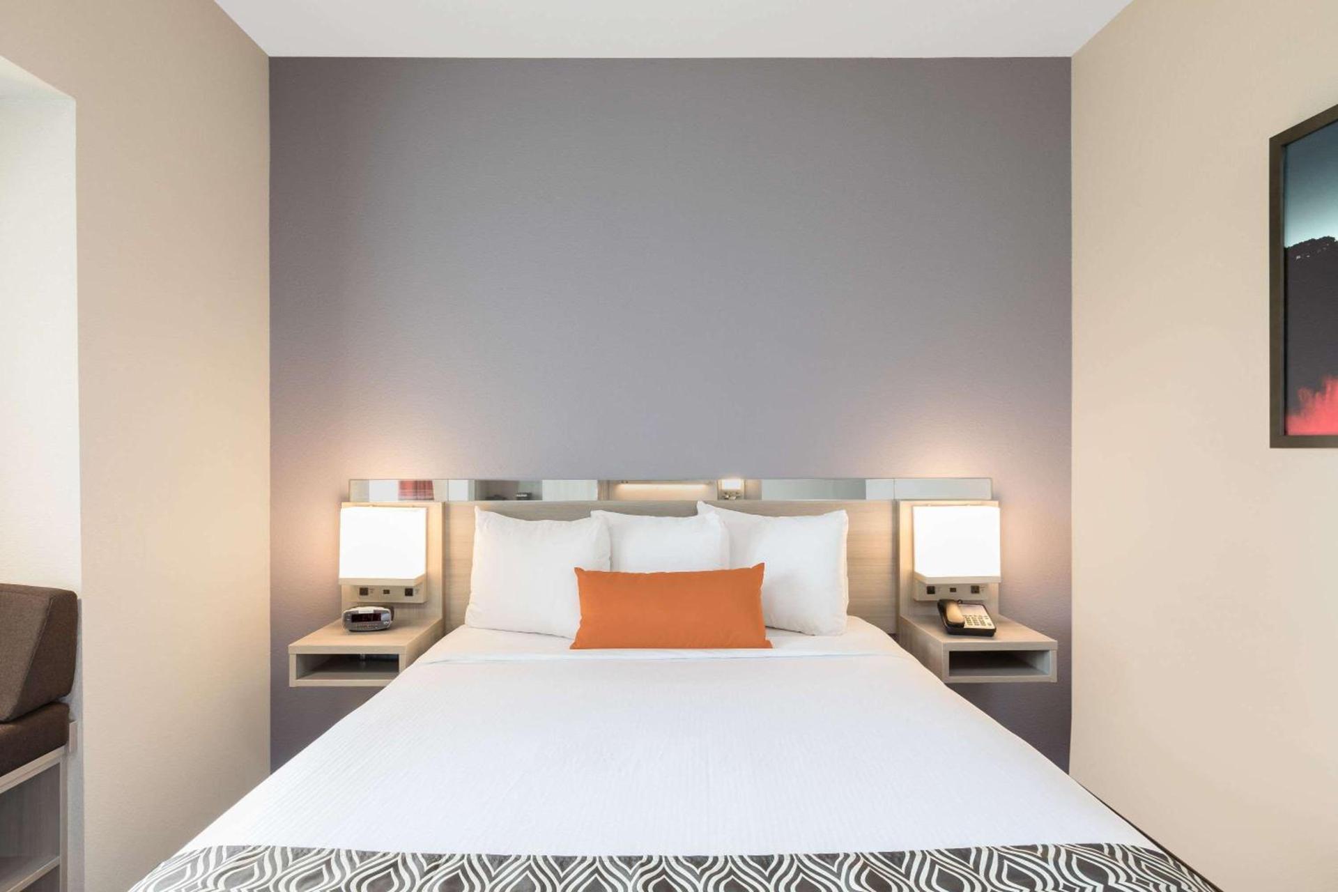 Microtel Inn & Suites by Wyndham Perry photo 20