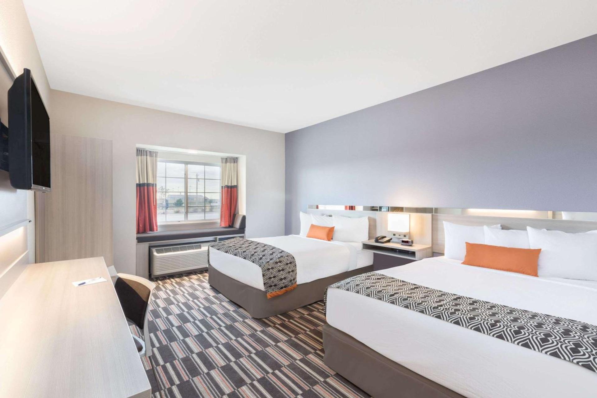 Microtel Inn & Suites by Wyndham Perry photo 21