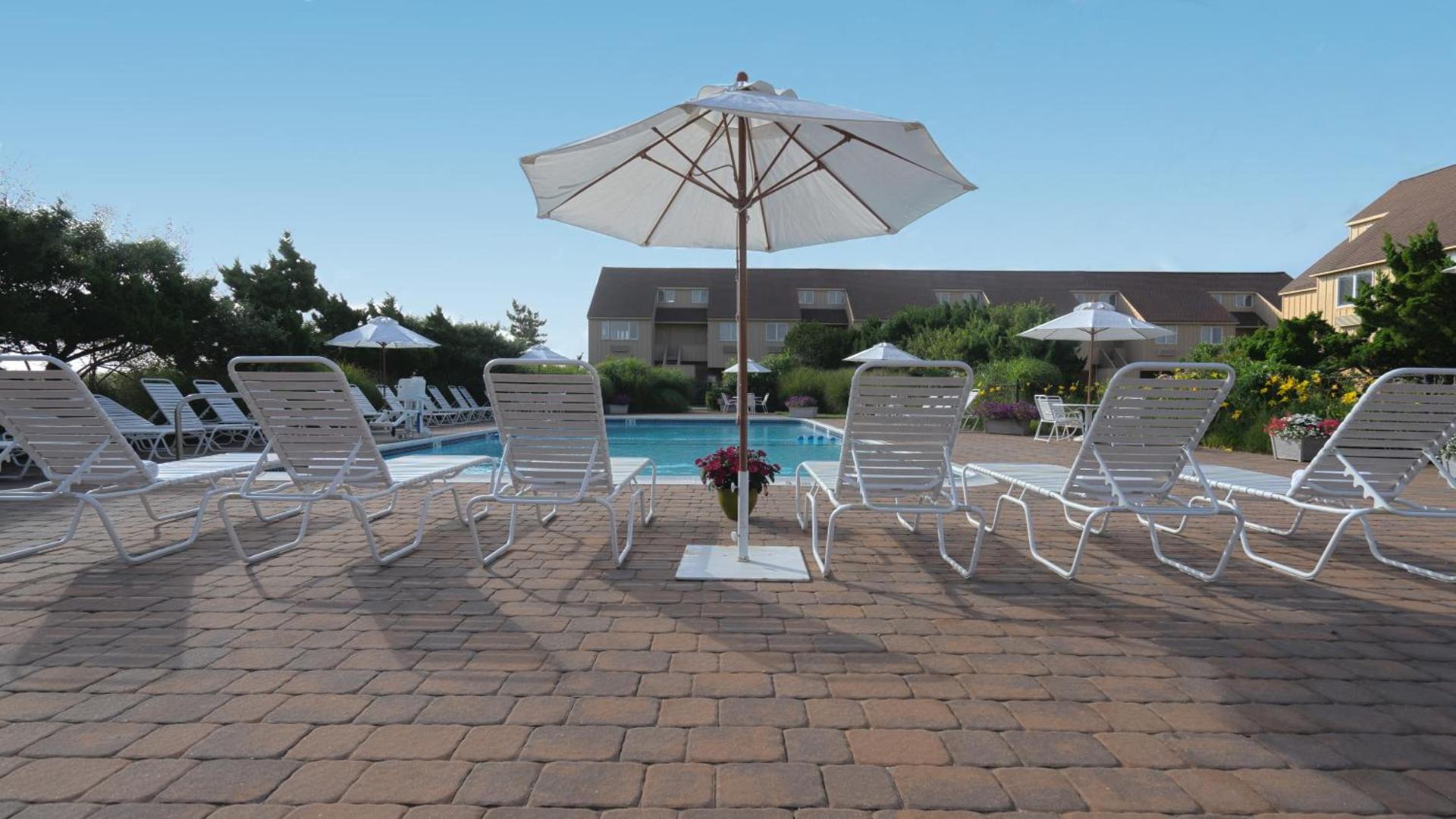 Windward Shores photo 8