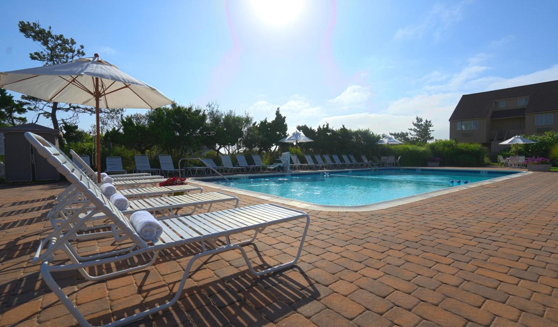 Windward Shores photo 7