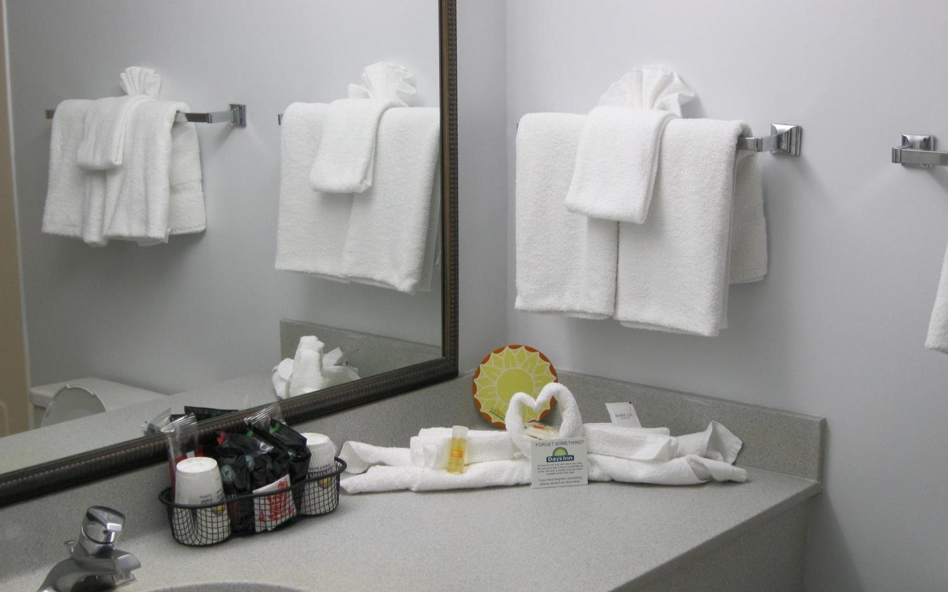 Days Inn by Wyndham Daytona Oceanfront photo 44