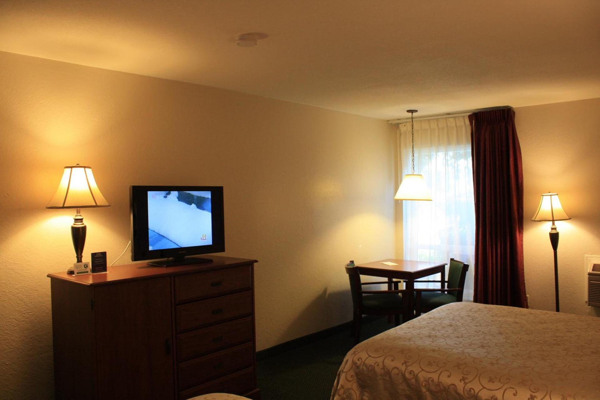 Best Western Village Inn photo 27
