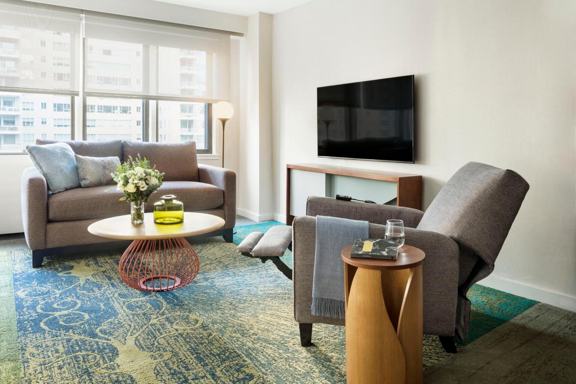 The Gardens Sonesta ES Suites New York photo 24