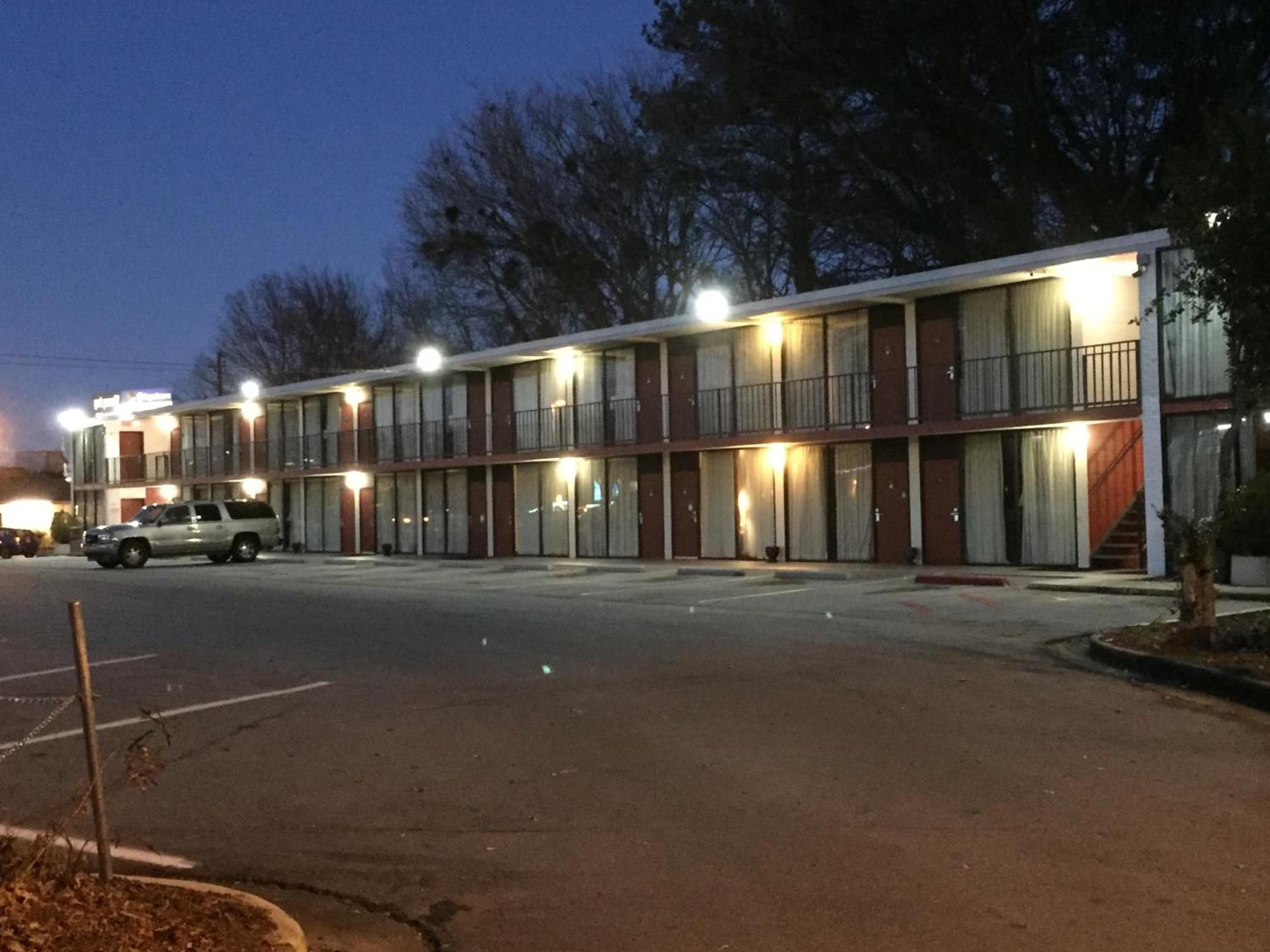 Cheshire Motor Inn photo 1