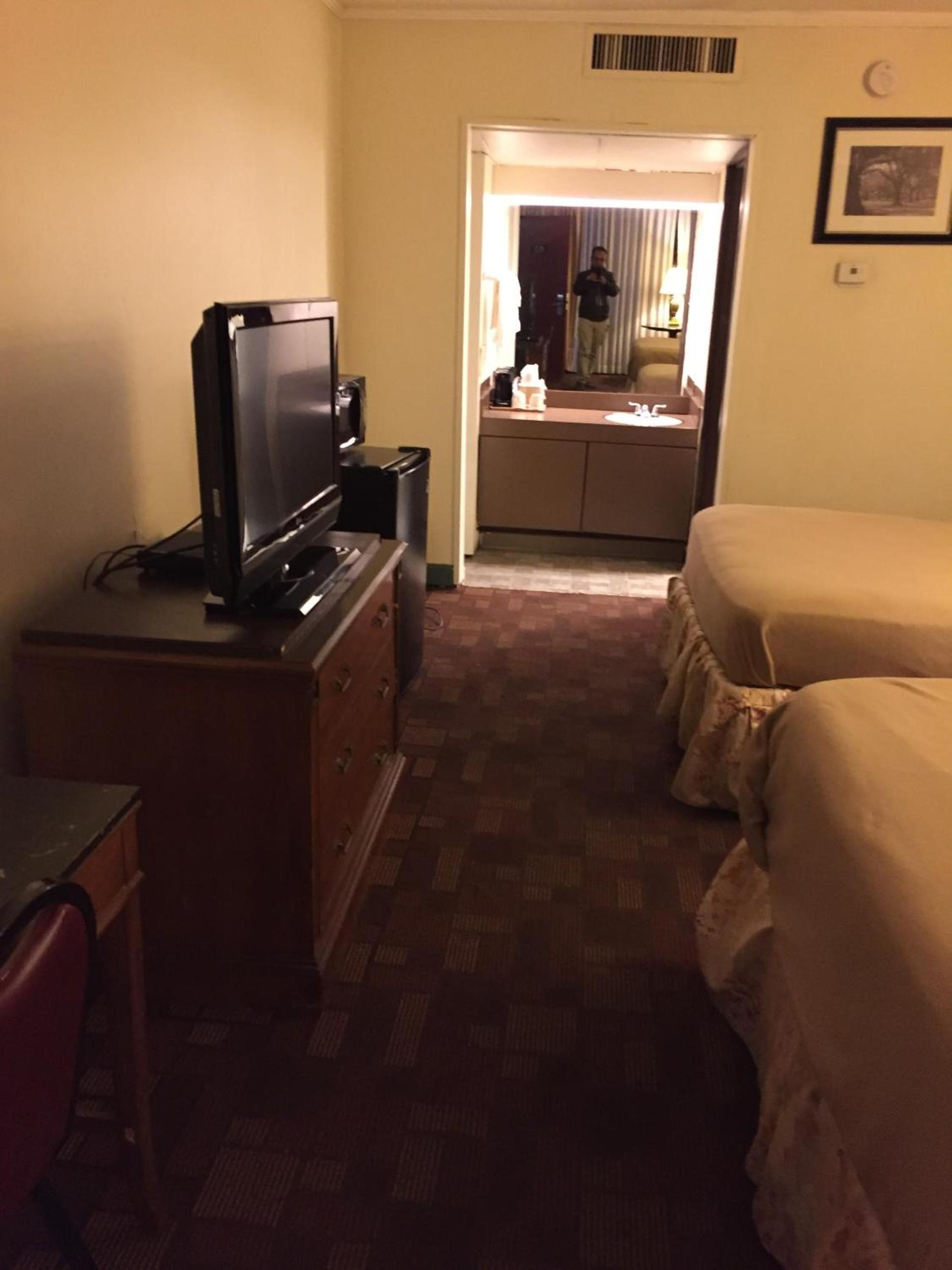 Cheshire Motor Inn photo 9