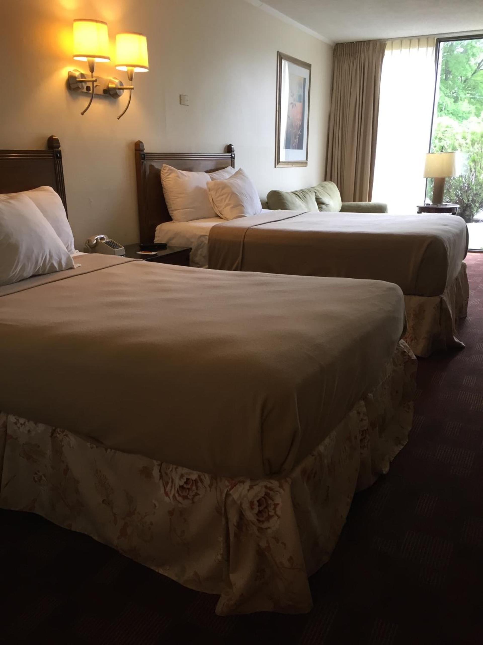 Cheshire Motor Inn photo 10