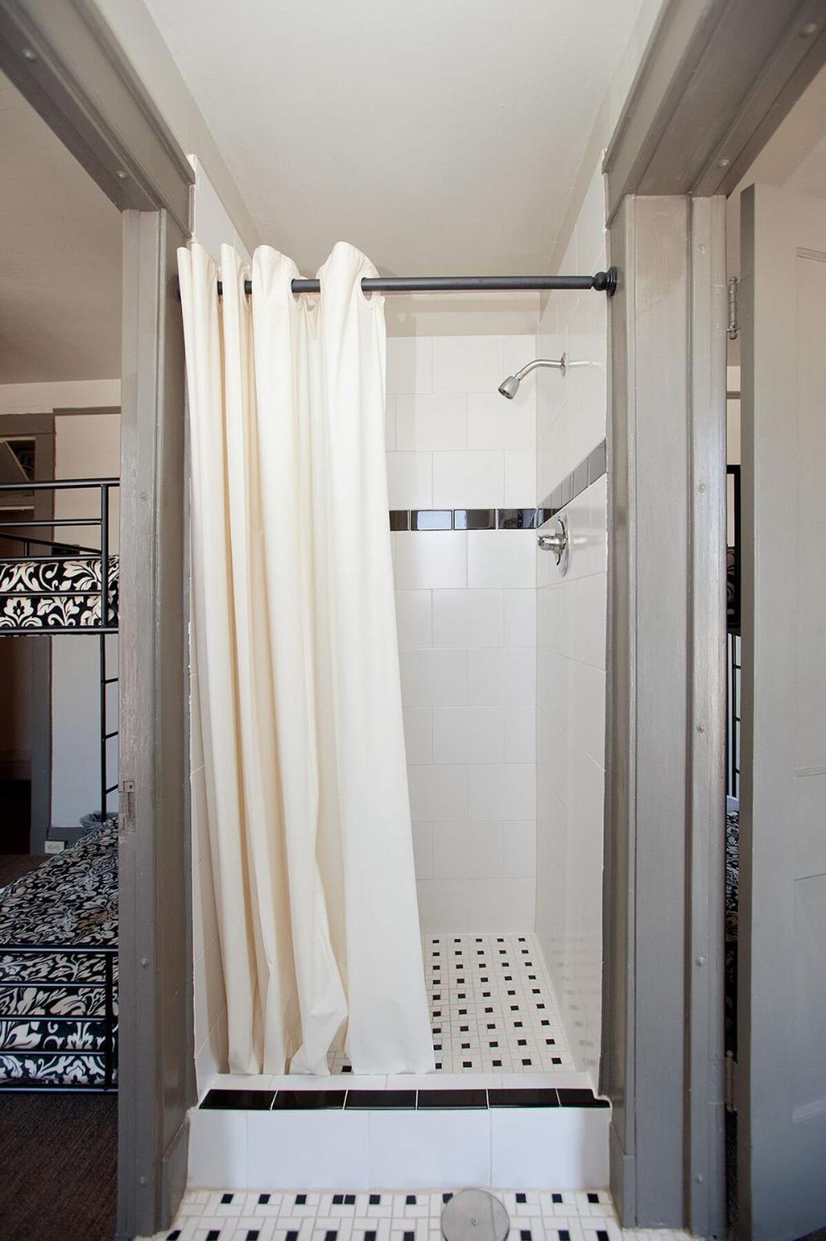 Gardner Hotel & Hostel photo 37