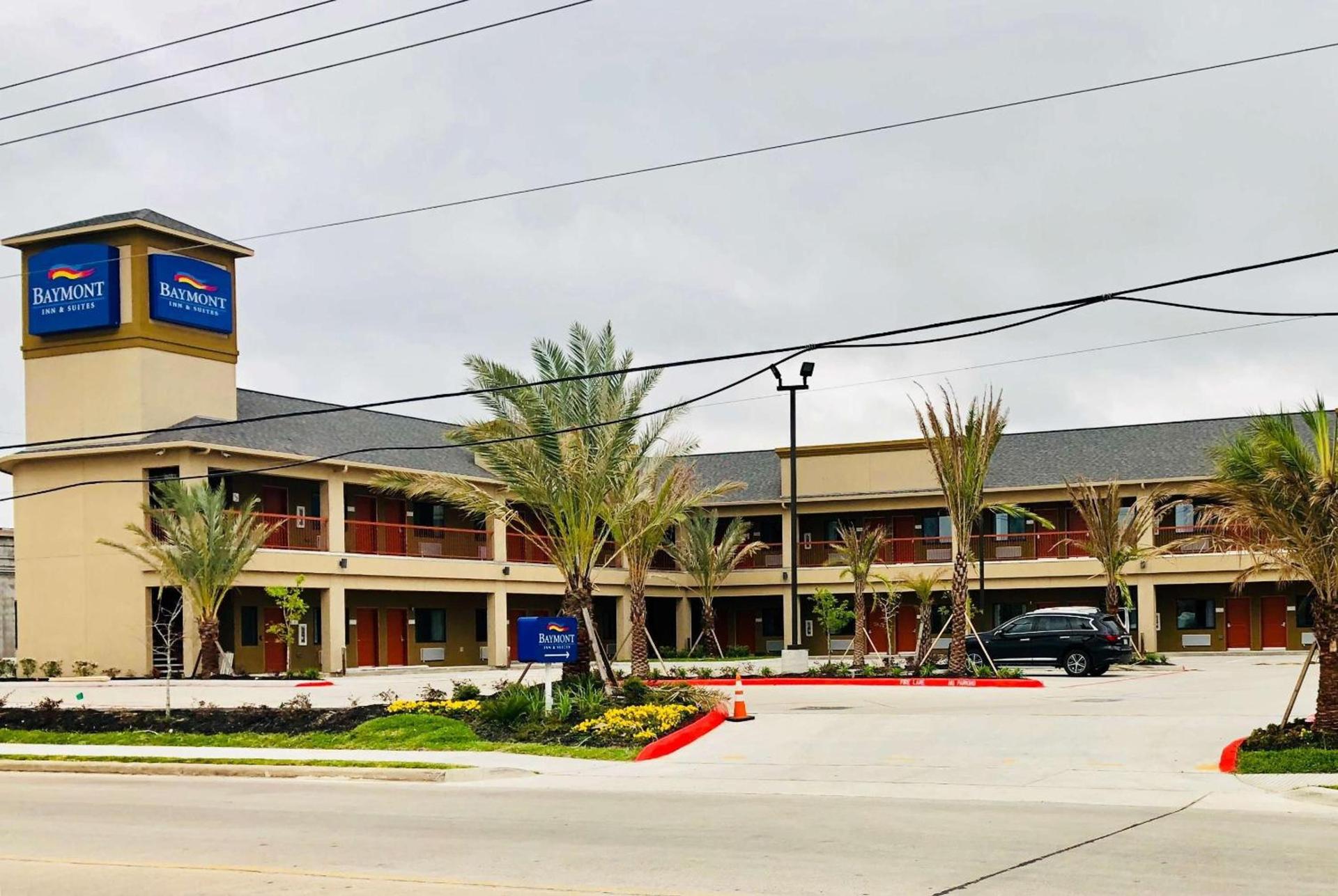 Baymont by Wyndham Houston Hobby Airport photo 3