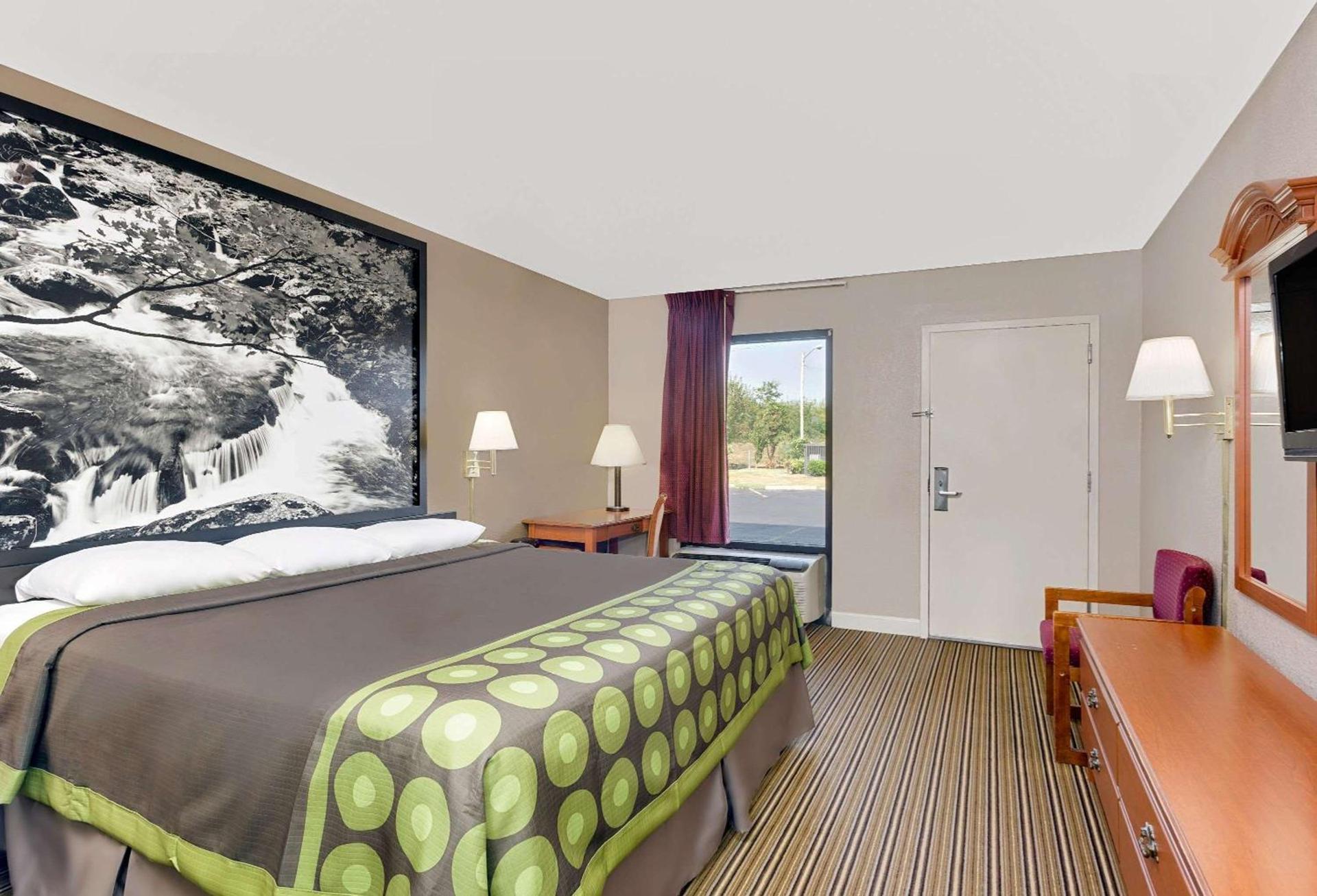 Super 8 by Wyndham Athens photo 6