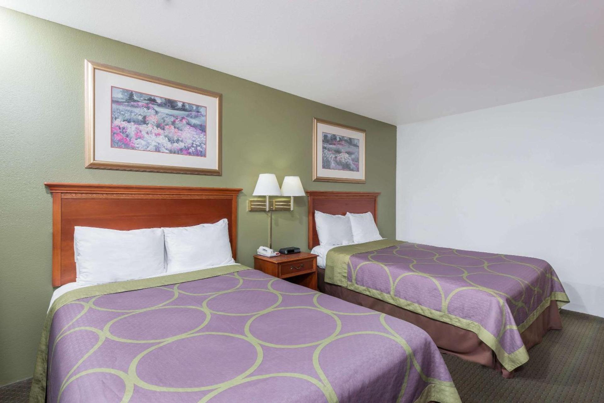 Super 8 by Wyndham Pittsburgh/Monroeville photo 4