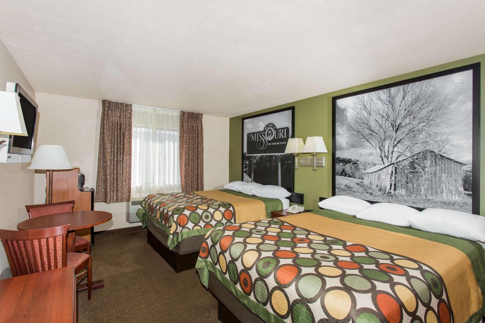 Super 8 by Wyndham Perryville photo 6