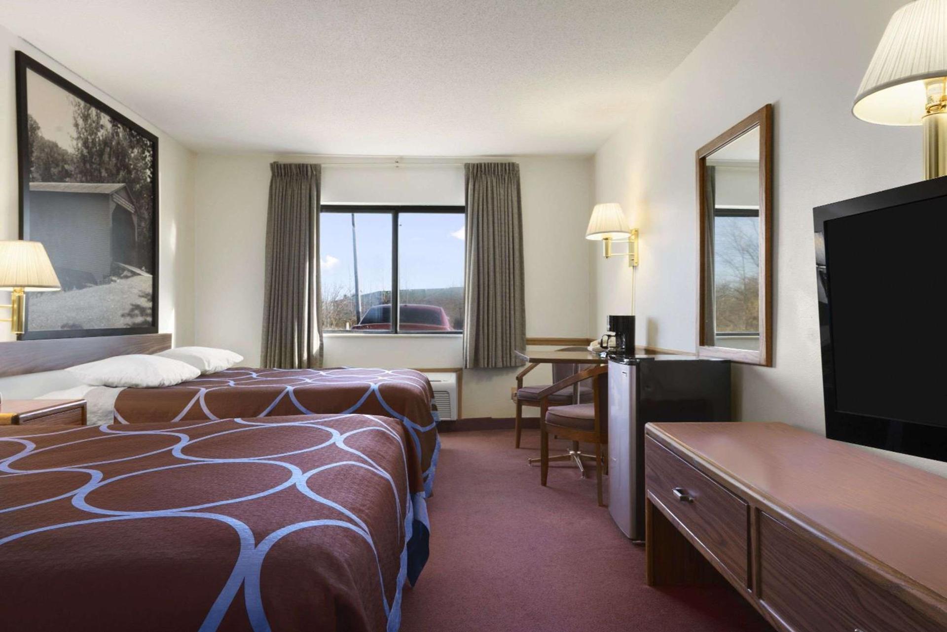 Super 8 by Wyndham Danville photo 13