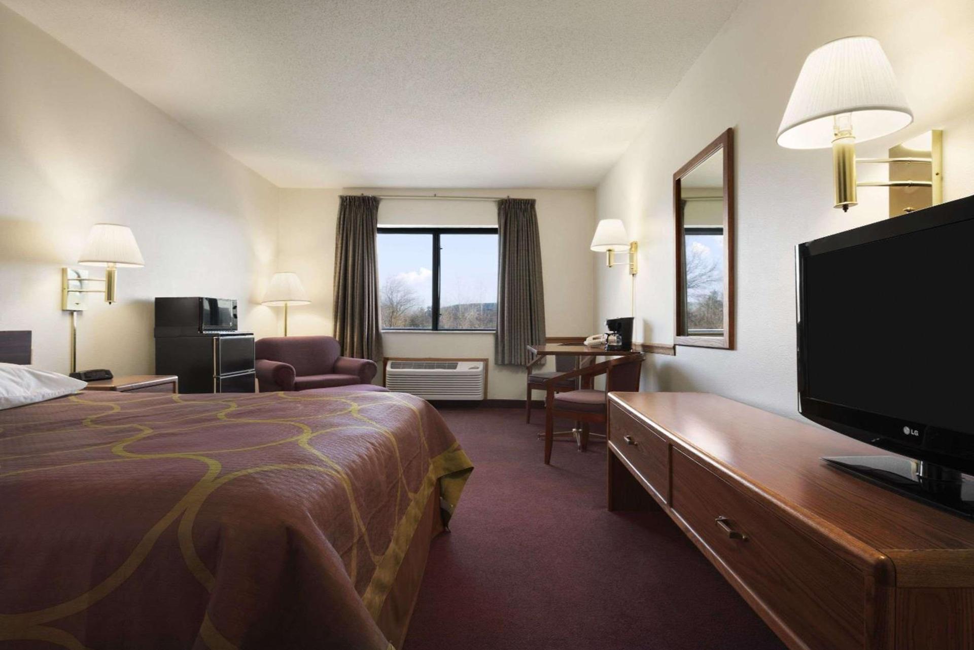 Super 8 by Wyndham Danville photo 33