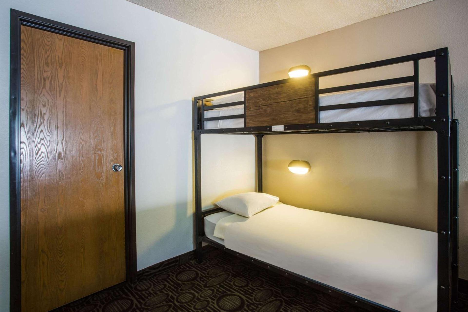 Super 8 by Wyndham Flagstaff photo 28