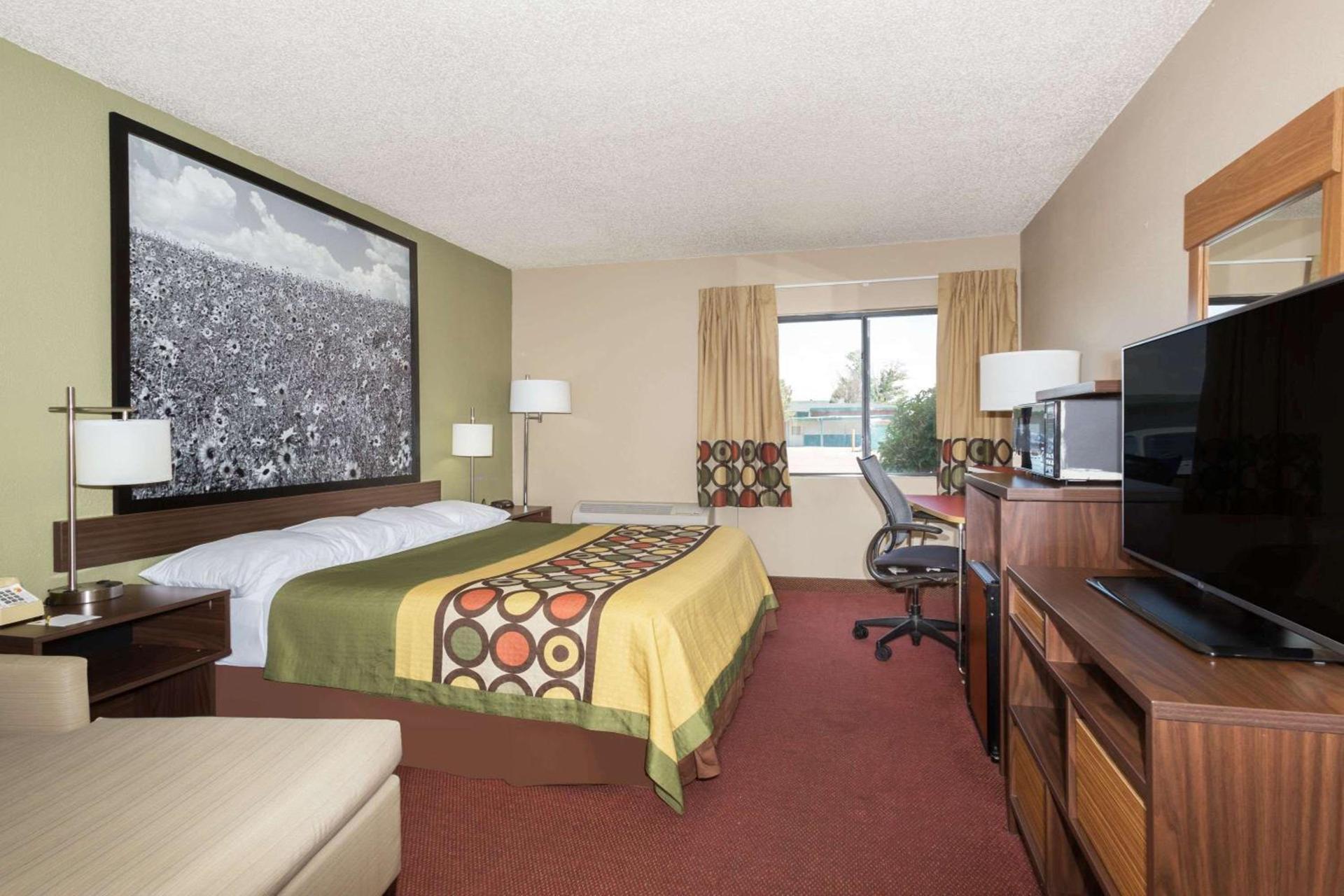 Super 8 by Wyndham Sterling CO photo 11