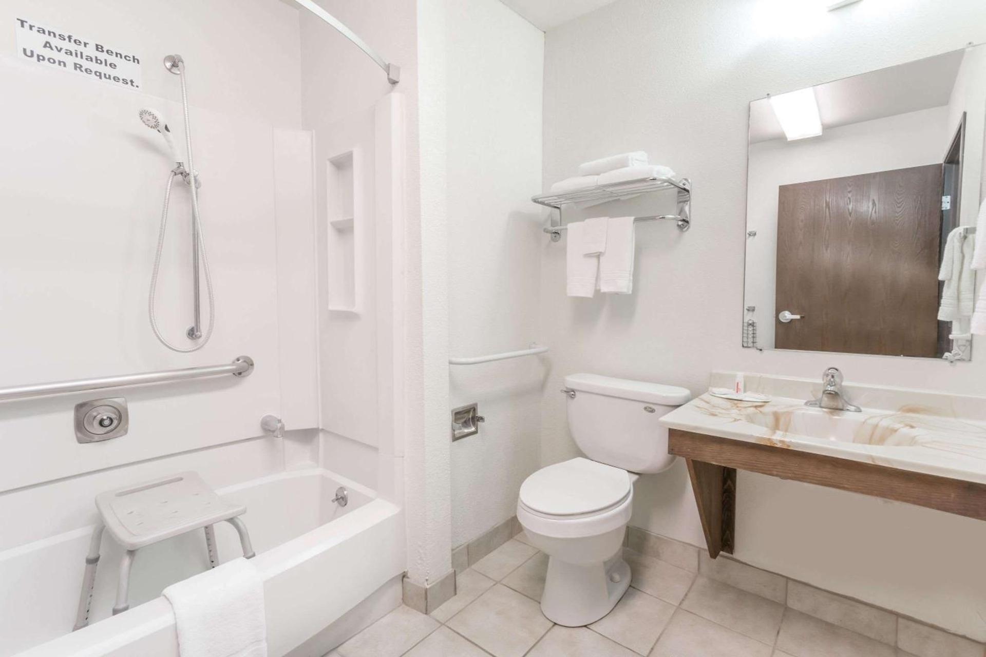 Super 8 by Wyndham Grand Junction Colorado photo 24