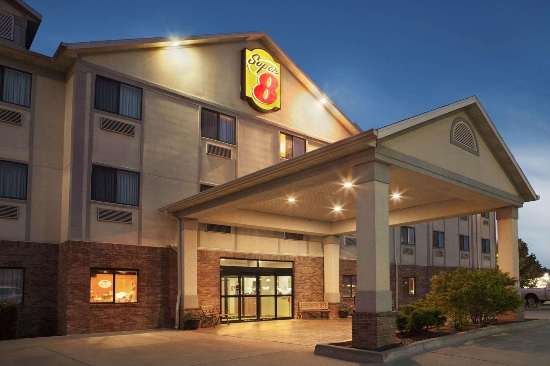 Super 8 by Wyndham Perryville — hotel in Perryville