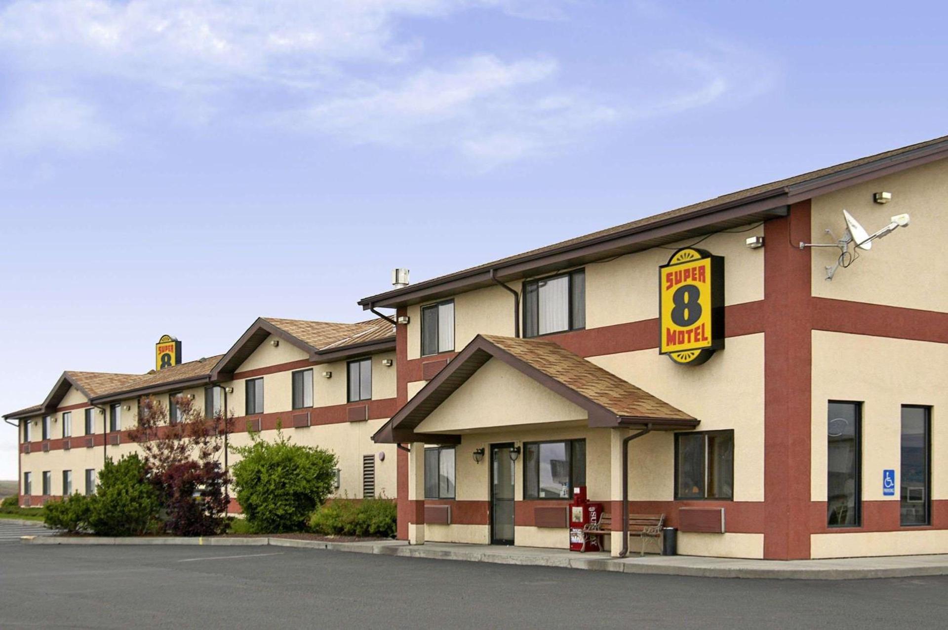Super 8 by Wyndham Pendleton photo 31