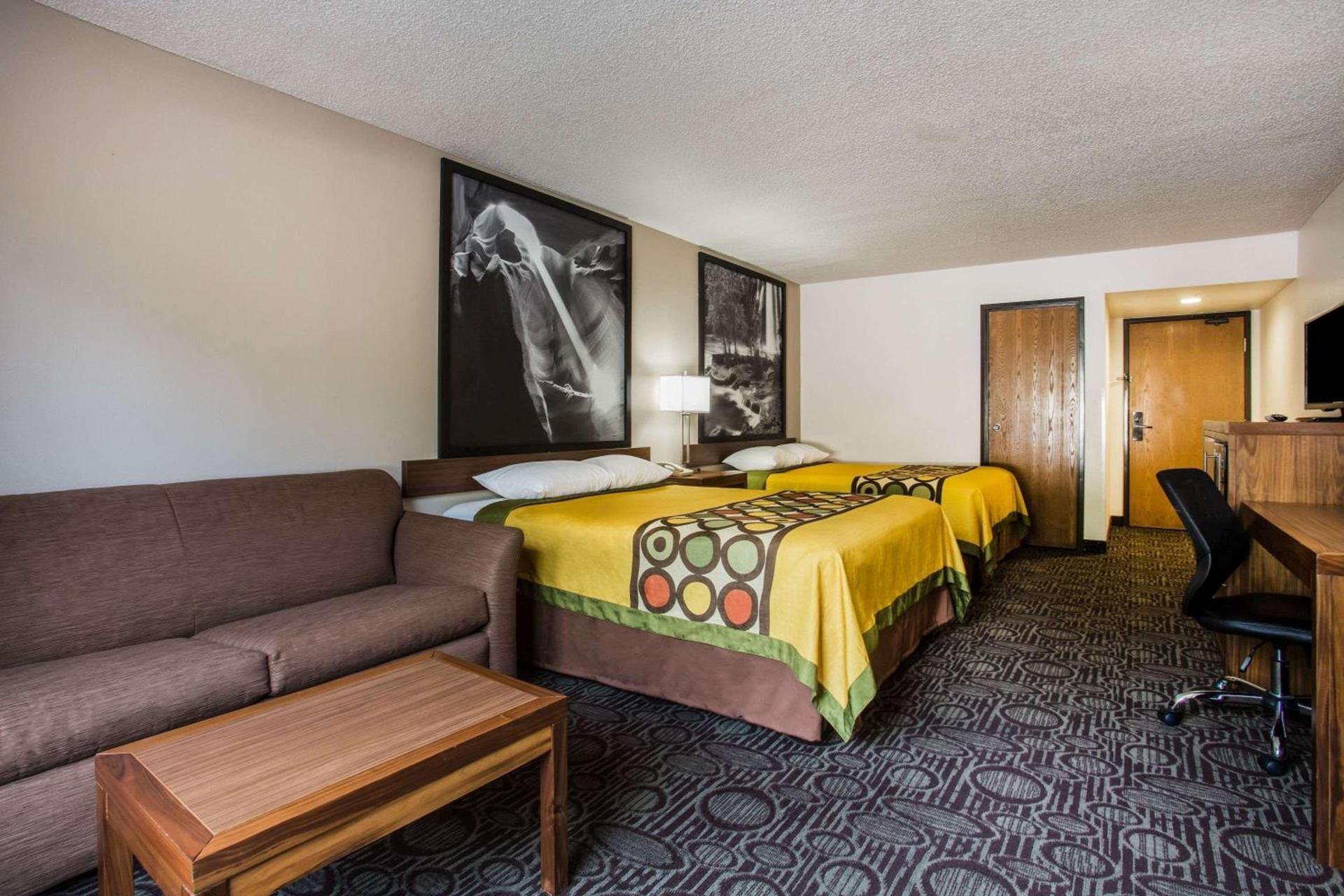 Super 8 by Wyndham Flagstaff photo 26
