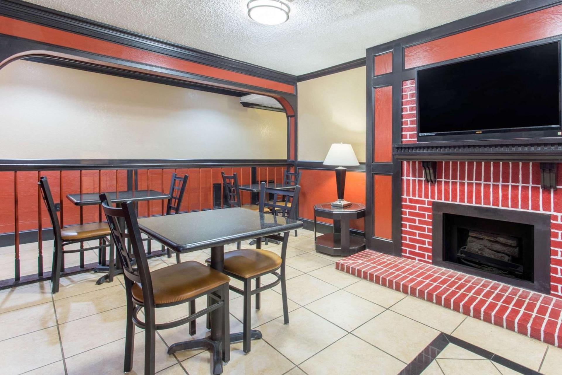 Texarkana Inn photo 3