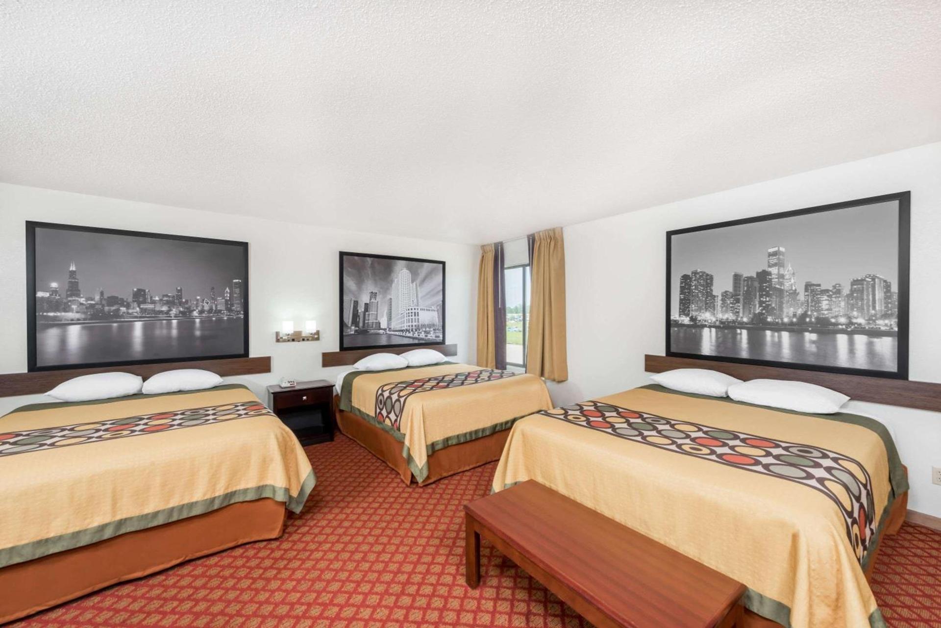 Super 8 by Wyndham Marshall photo 5