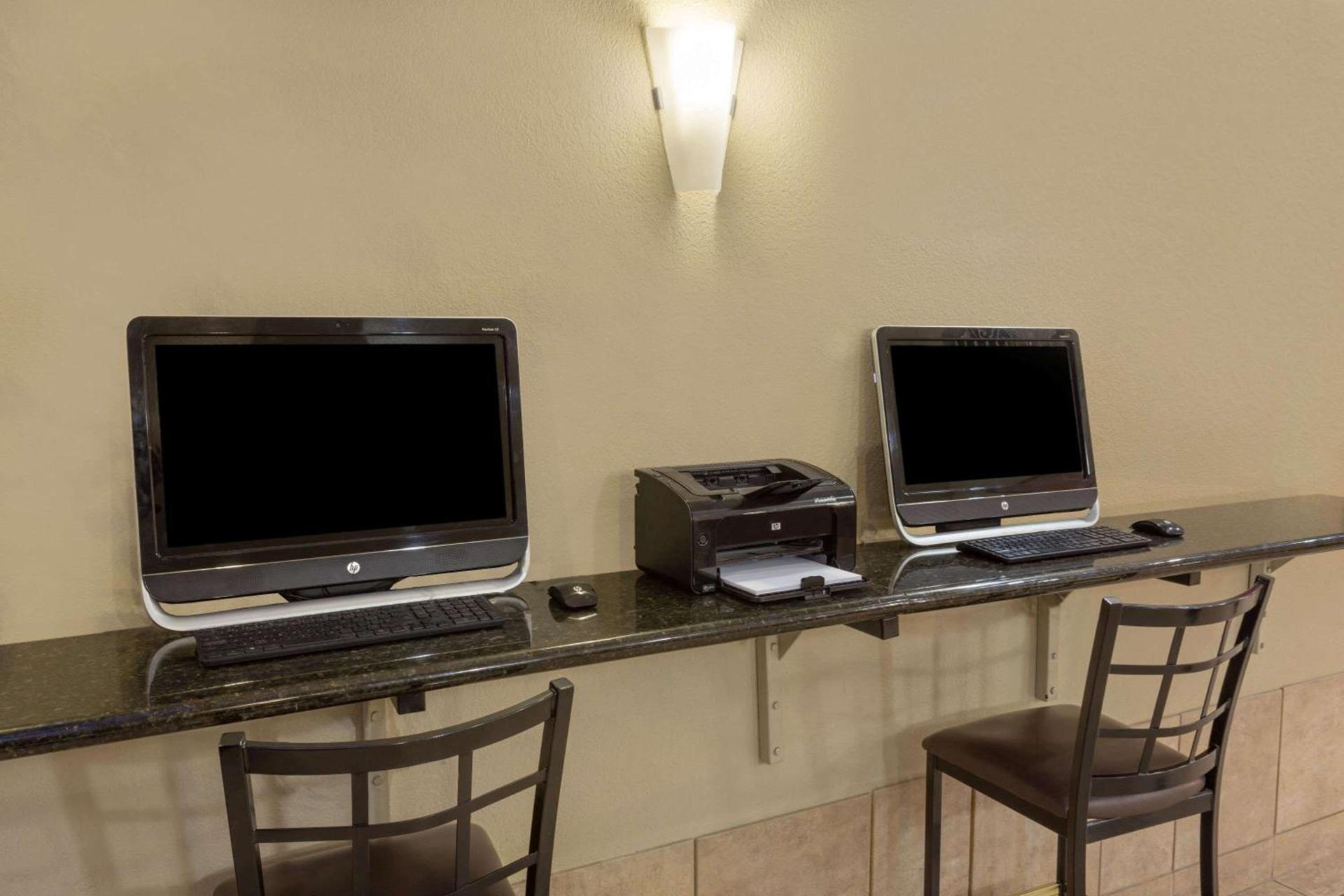 Rodeway Inn & Suites Chandler - Phoenix South I-10 photo 14