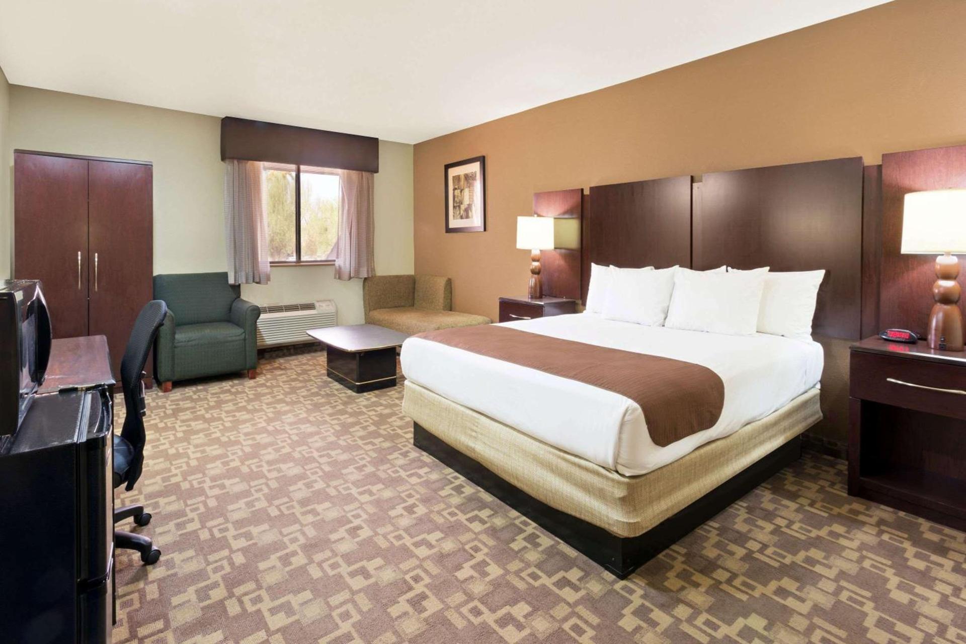 Rodeway Inn & Suites Chandler - Phoenix South I-10 photo 10