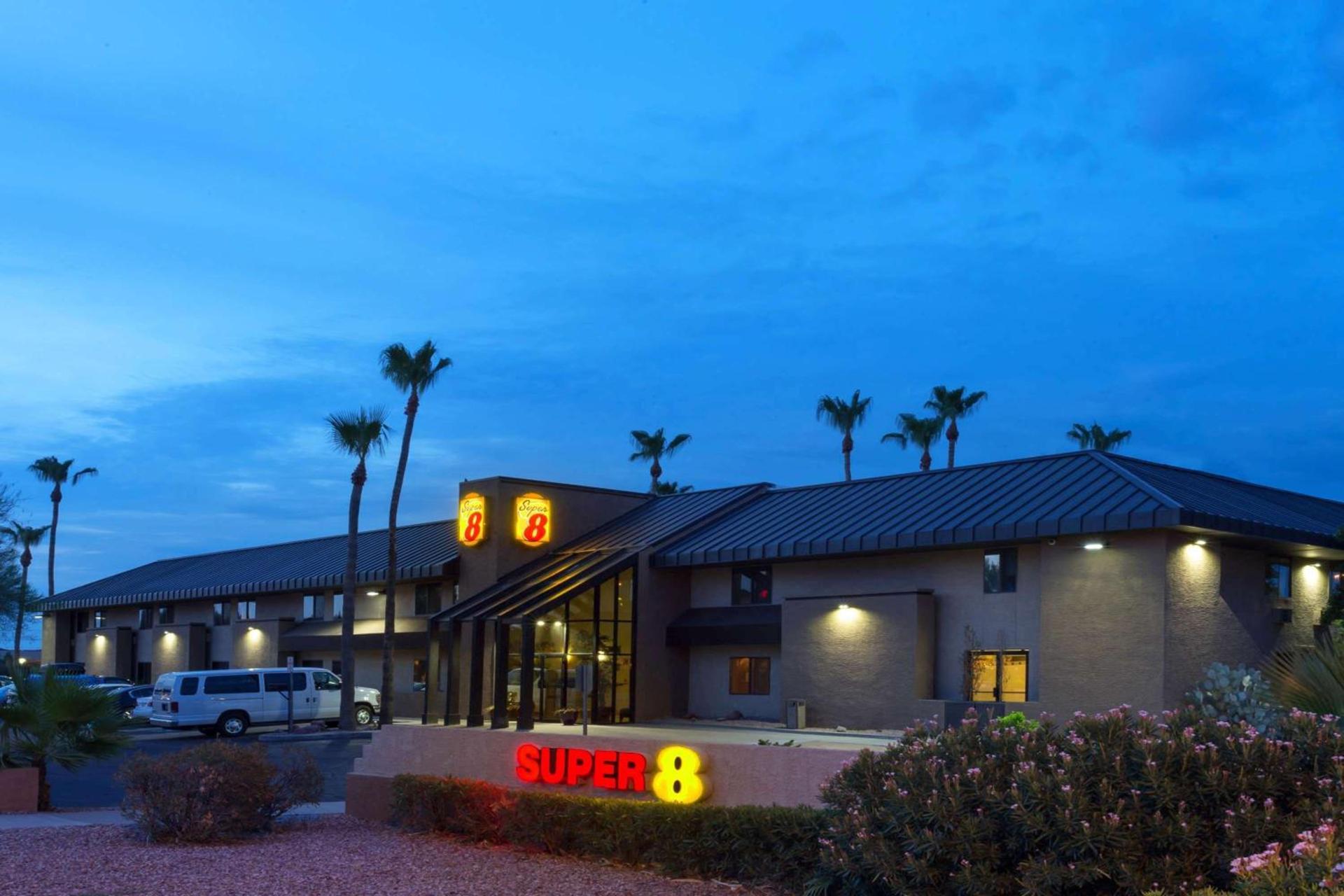 Rodeway Inn & Suites Chandler - Phoenix South I-10 photo 2