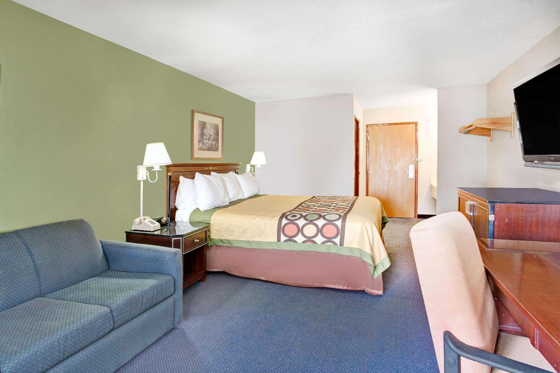 Super 8 by Wyndham West Memphis photo 13
