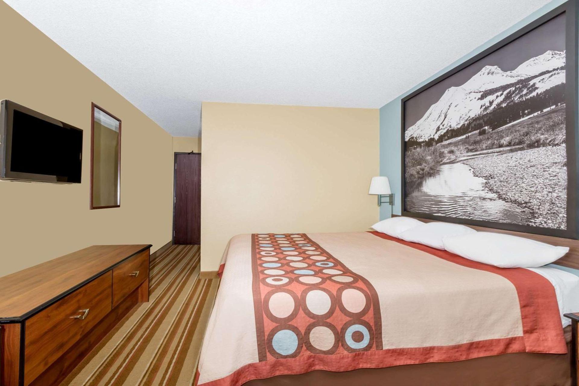 Super 8 by Wyndham Dillon/Breckenridge Area photo 12