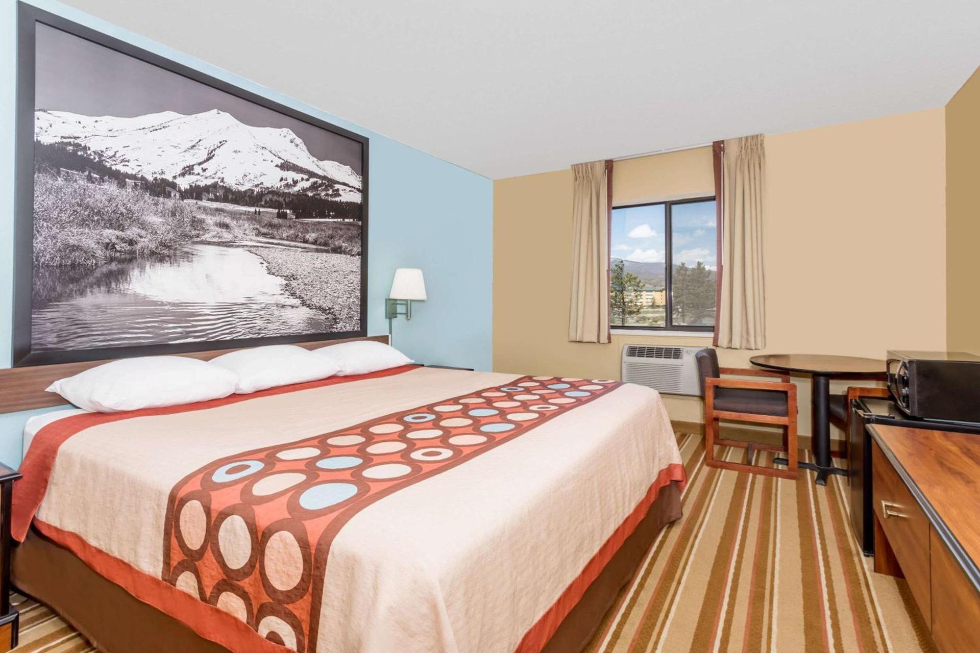 Super 8 by Wyndham Dillon/Breckenridge Area photo 10
