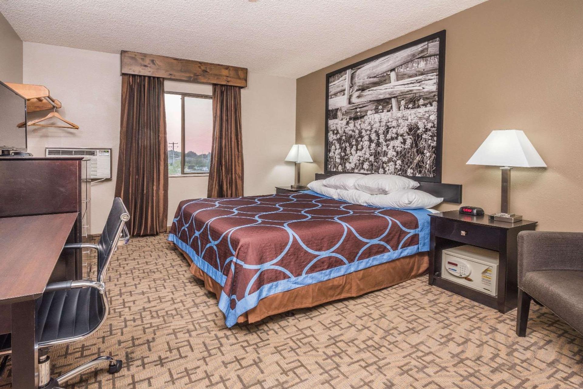 Super 8 by Wyndham Boise photo 11