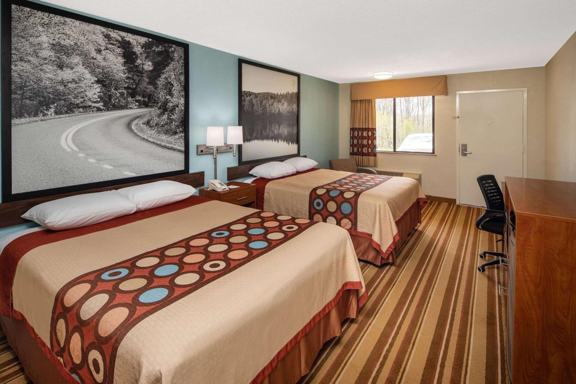 Super 8 by Wyndham Burlington NC photo 27